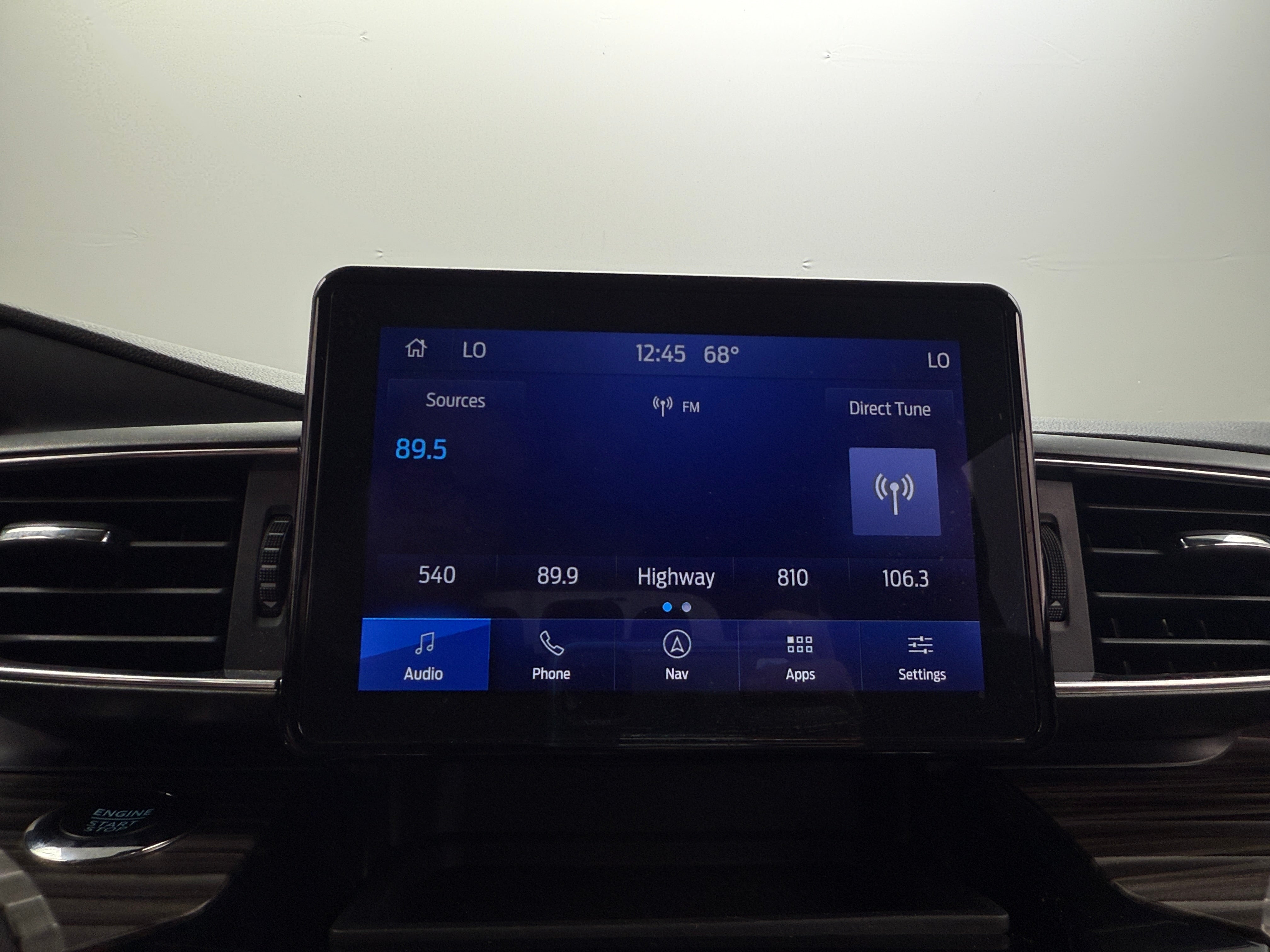 2023 Ford Explorer Limited 3