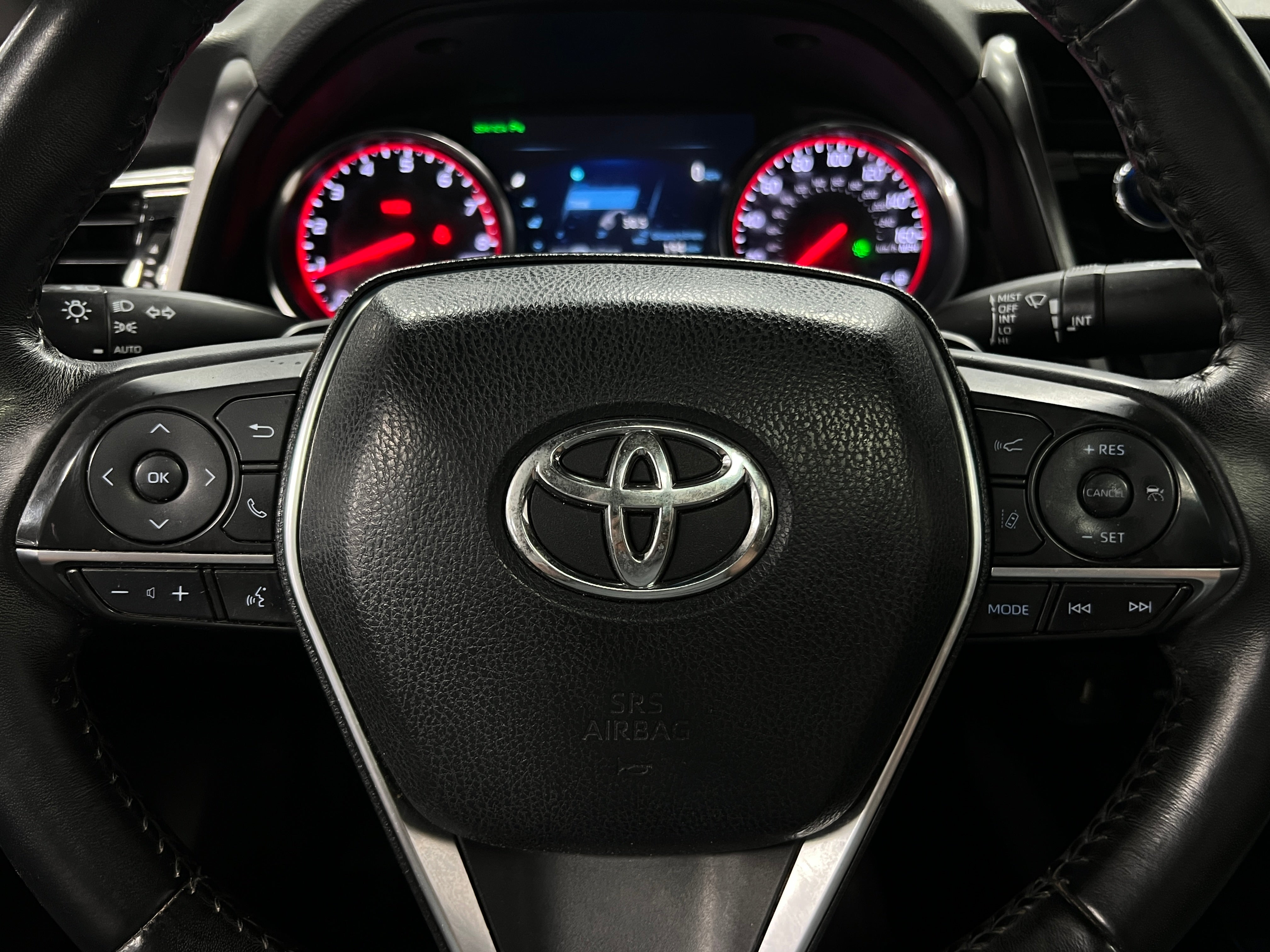 2018 Toyota Camry XSE 4