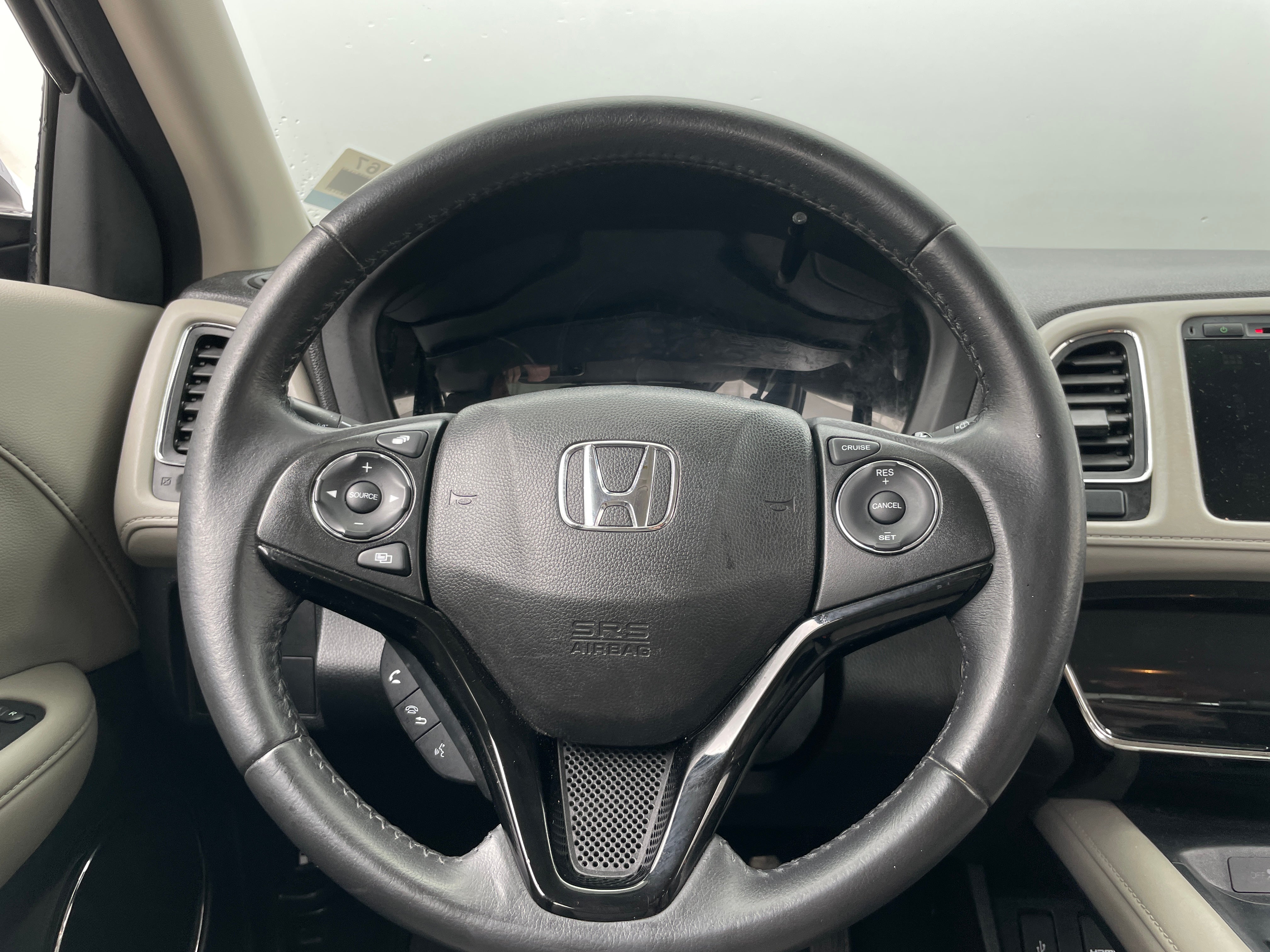2018 Honda HR-V EX-L 4