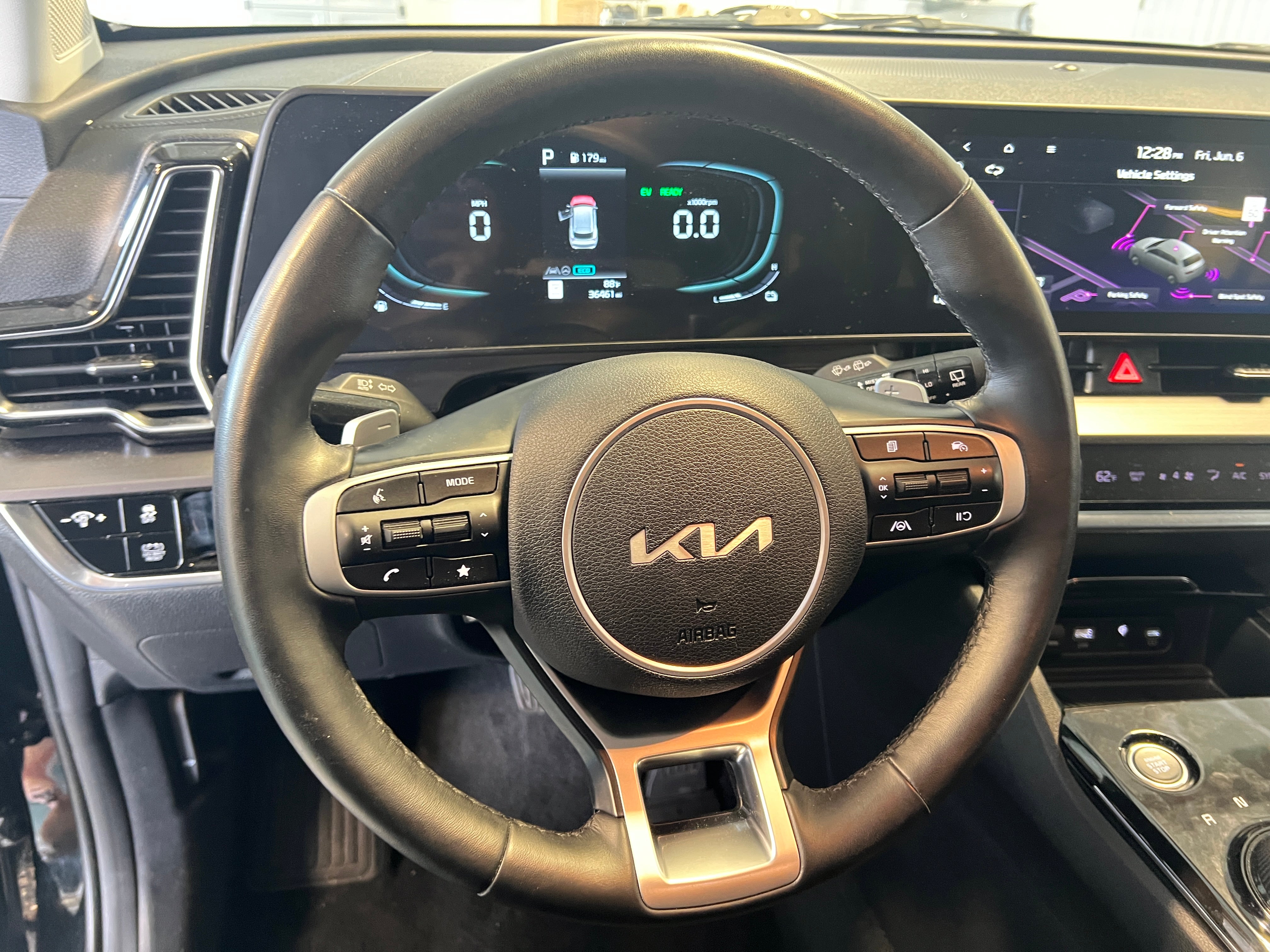 2023 Kia Sportage EX 4