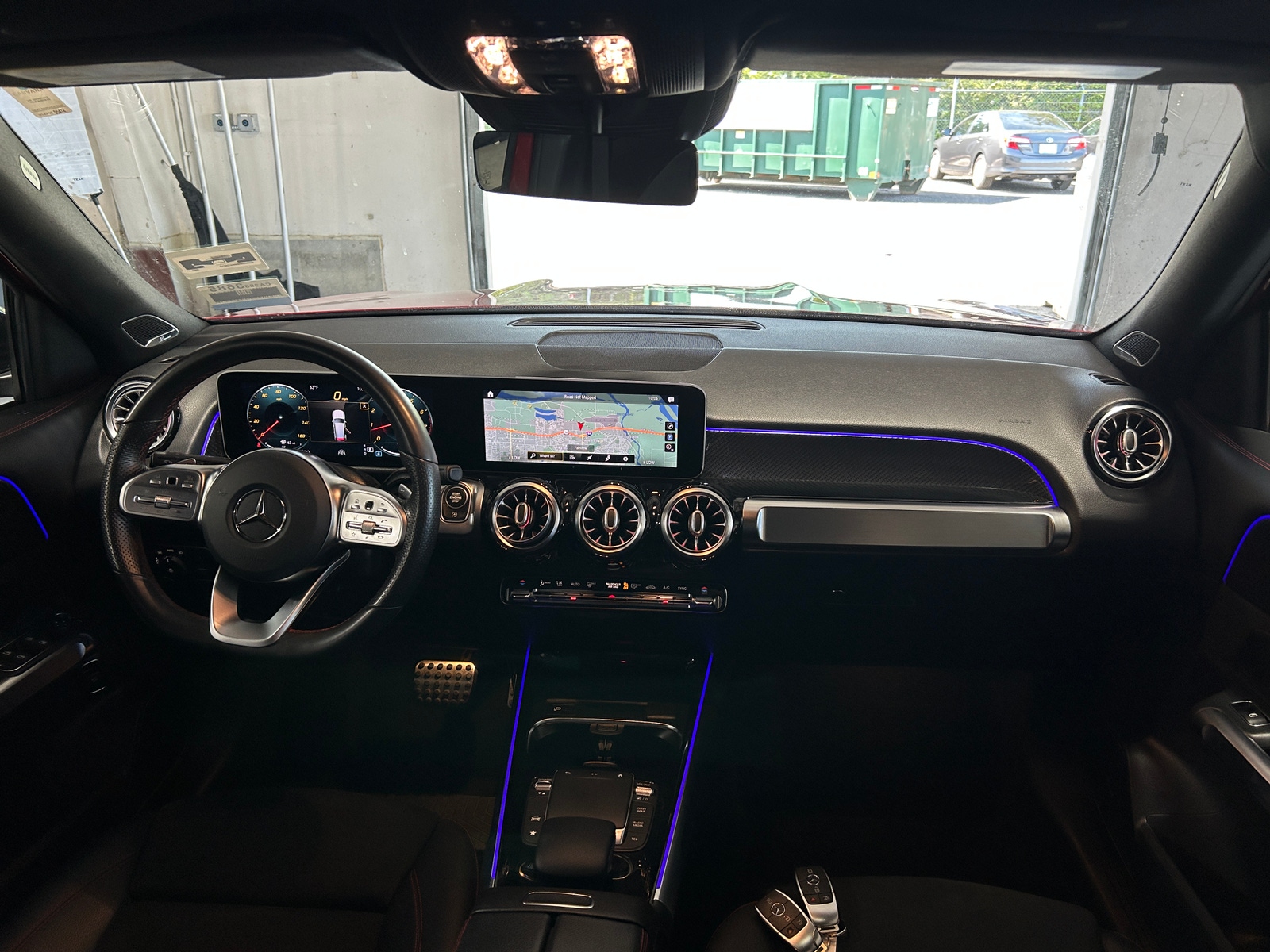 Thumbnail: 2021 Mercedes-Benz GLB - 2