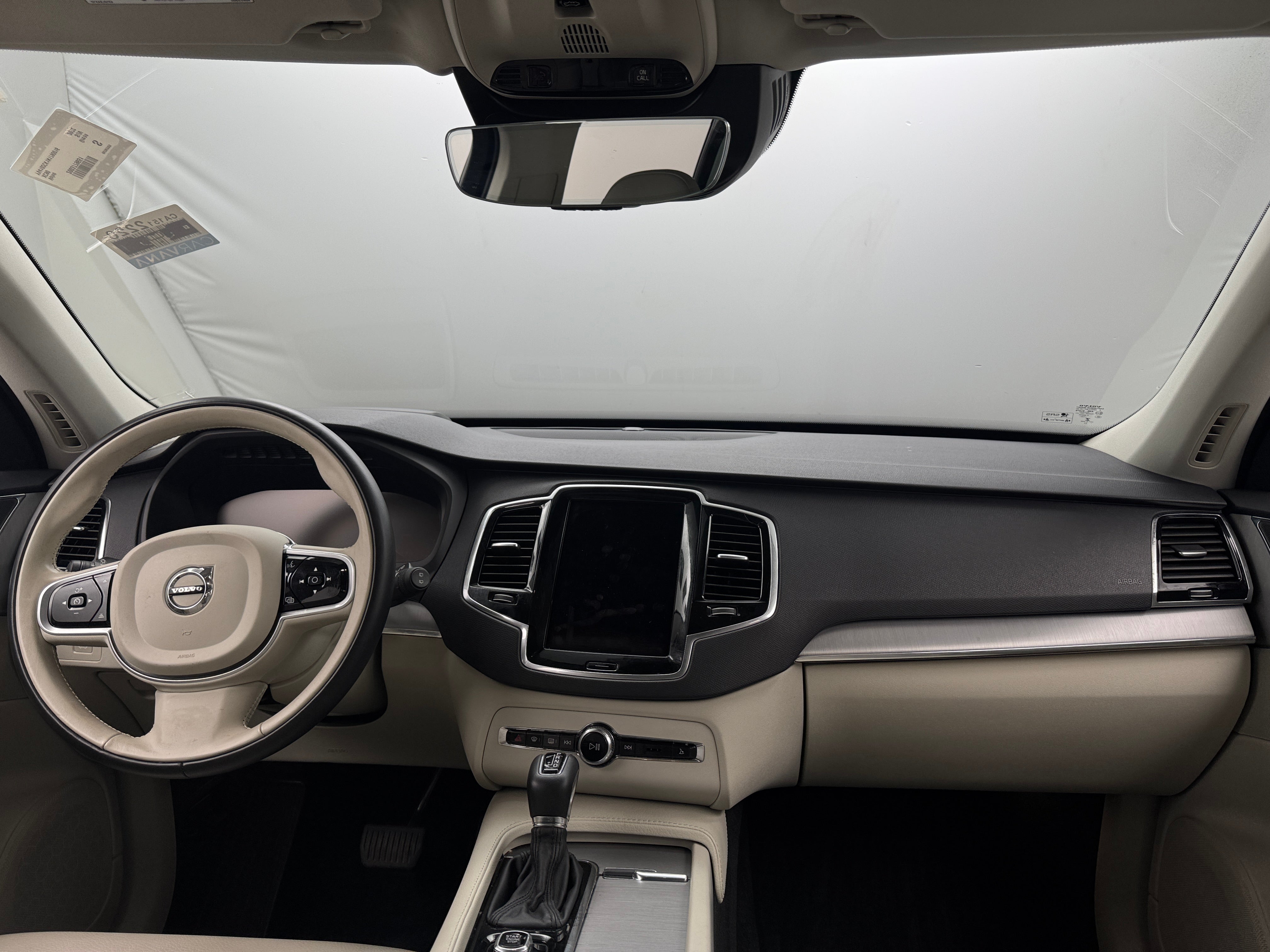 2022 Volvo XC90 T5 Momentum 2