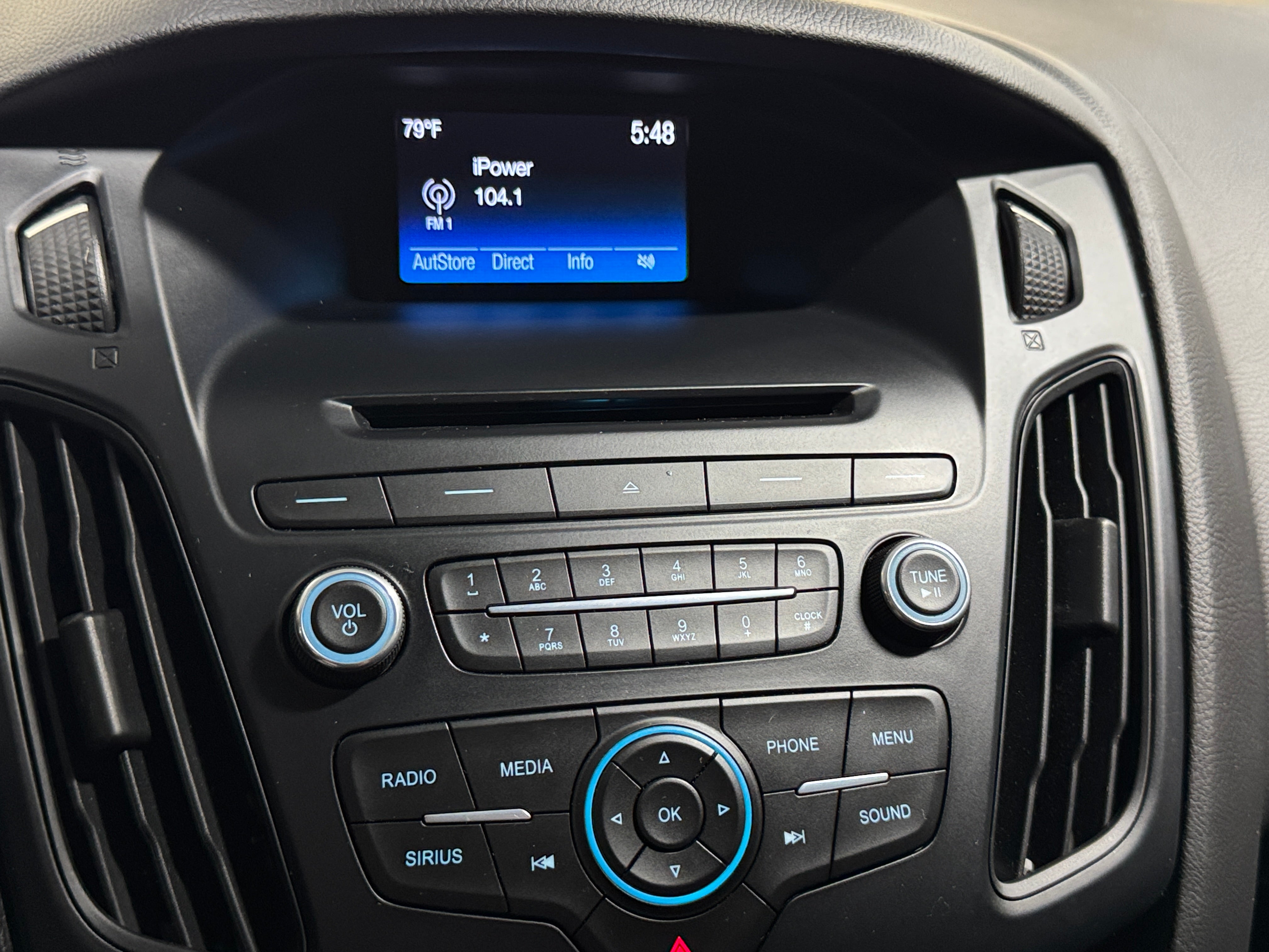 2016 Ford Focus SE 4