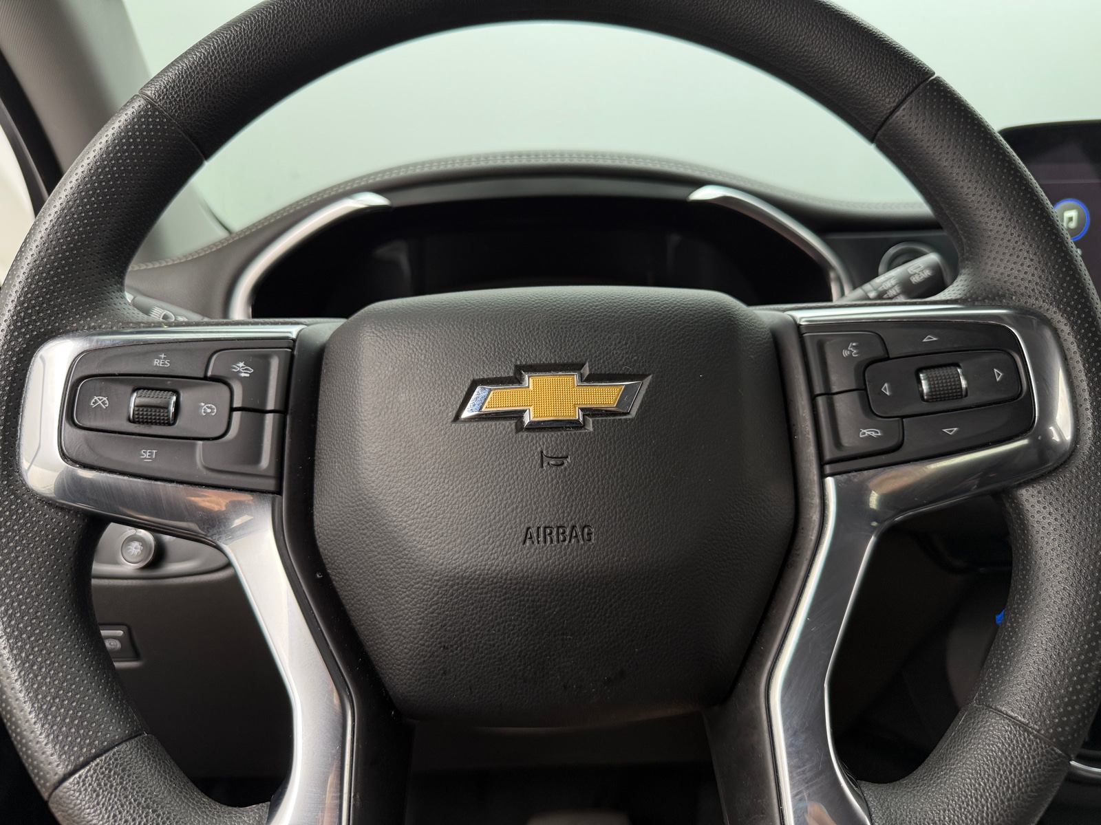 Thumbnail: 2023 Chevrolet Blazer - 5