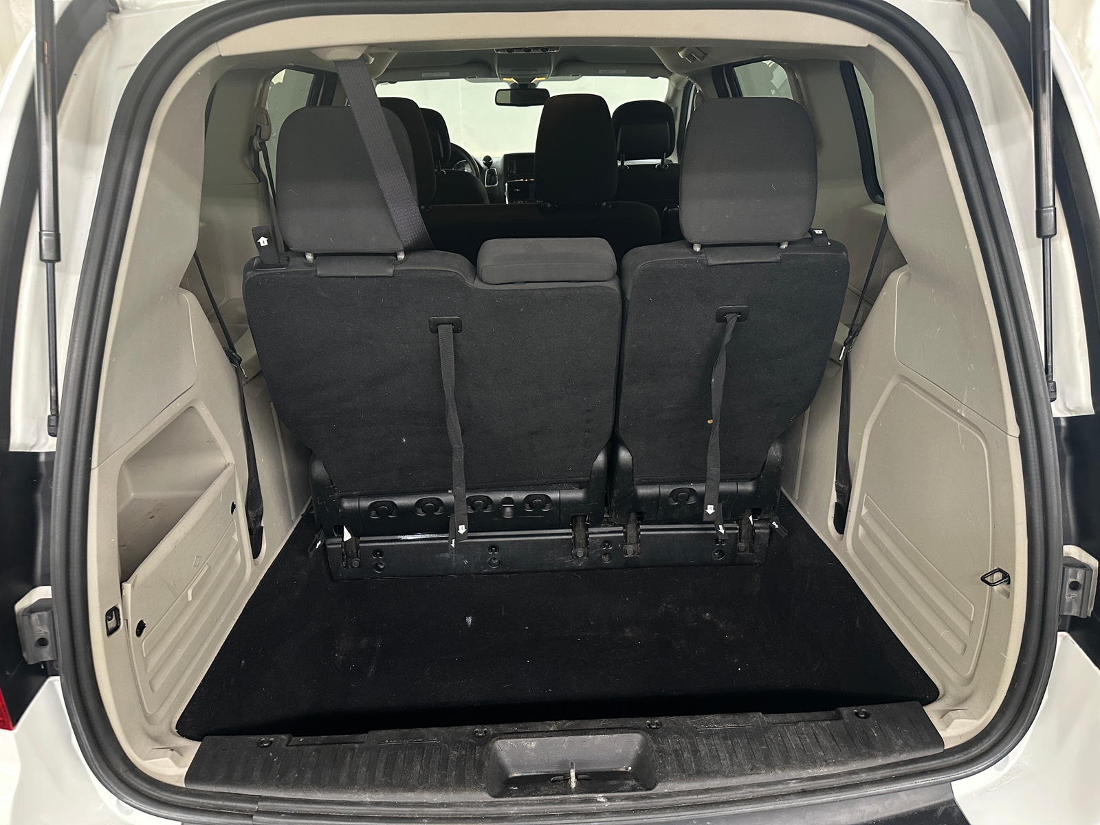 Thumbnail: 2019 Dodge Grand Caravan - 7