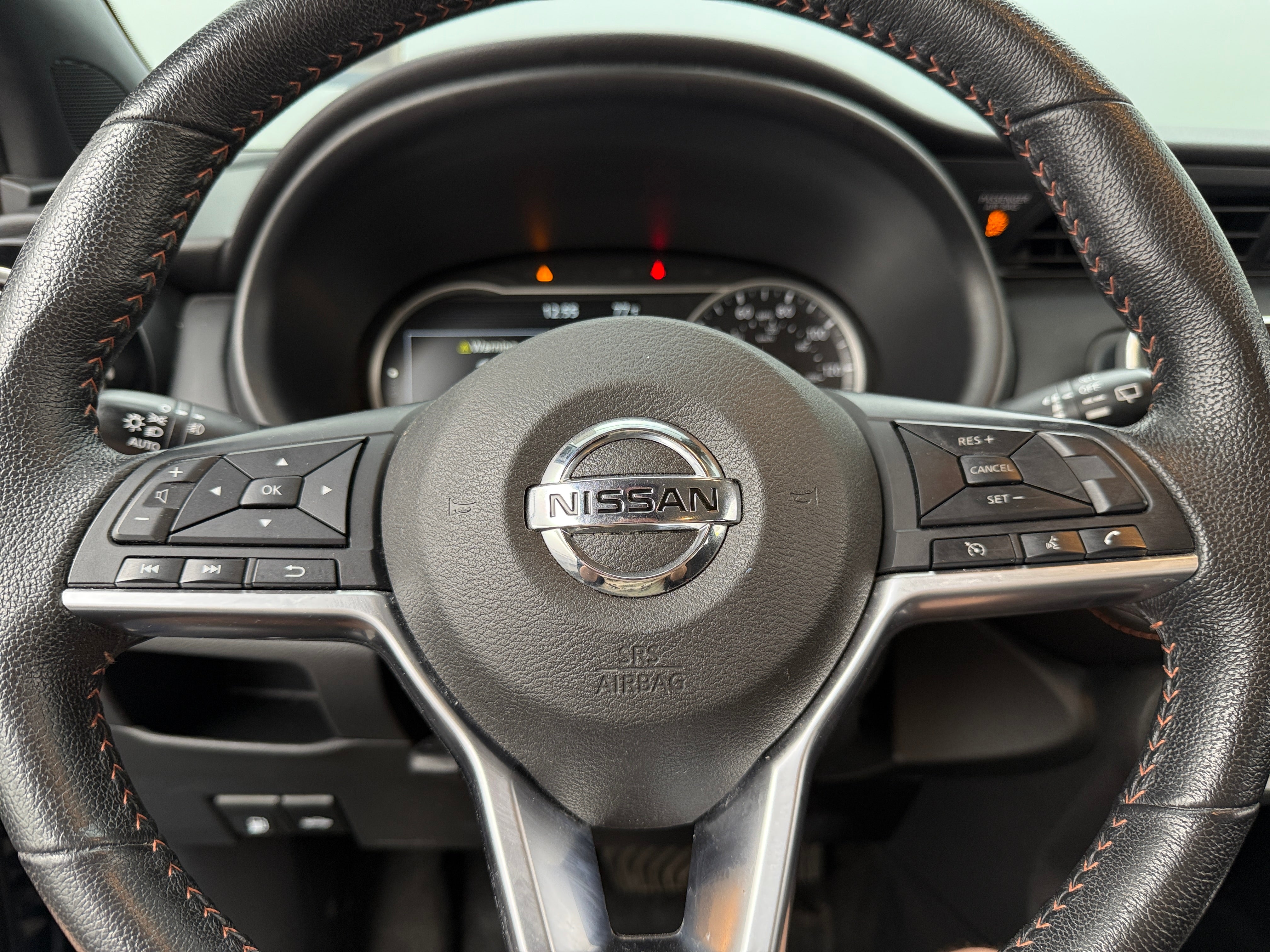 2020 Nissan Kicks SR 5