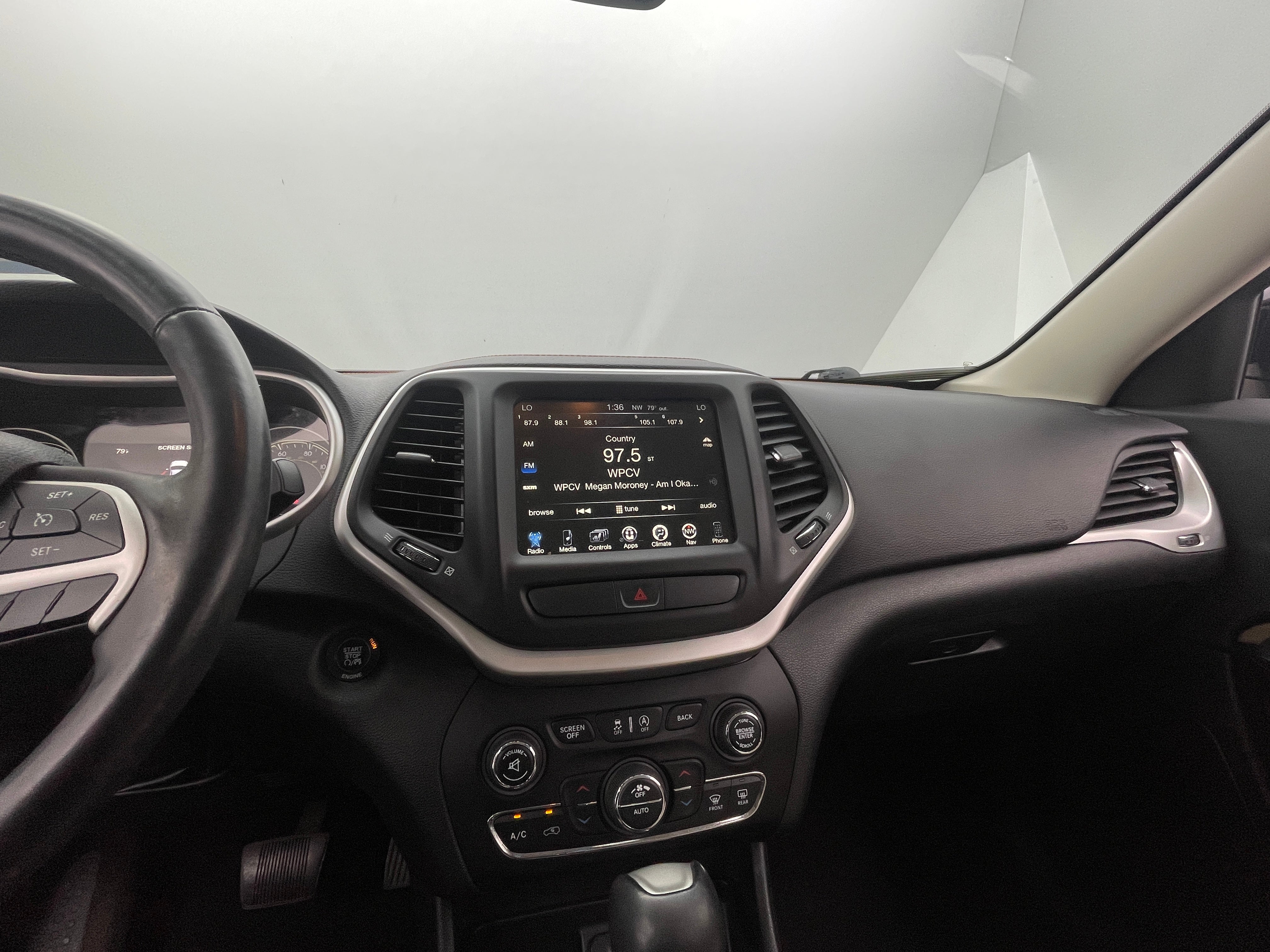 2015 Jeep Cherokee Limited Edition 3