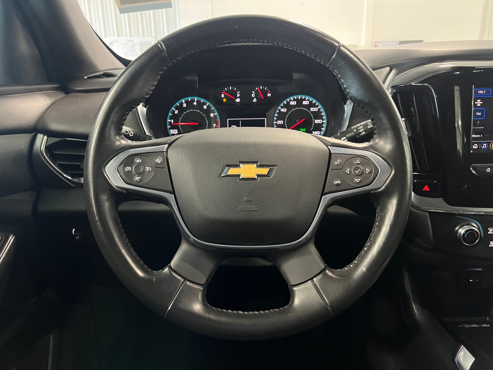 Thumbnail: 2022 Chevrolet Traverse - 5