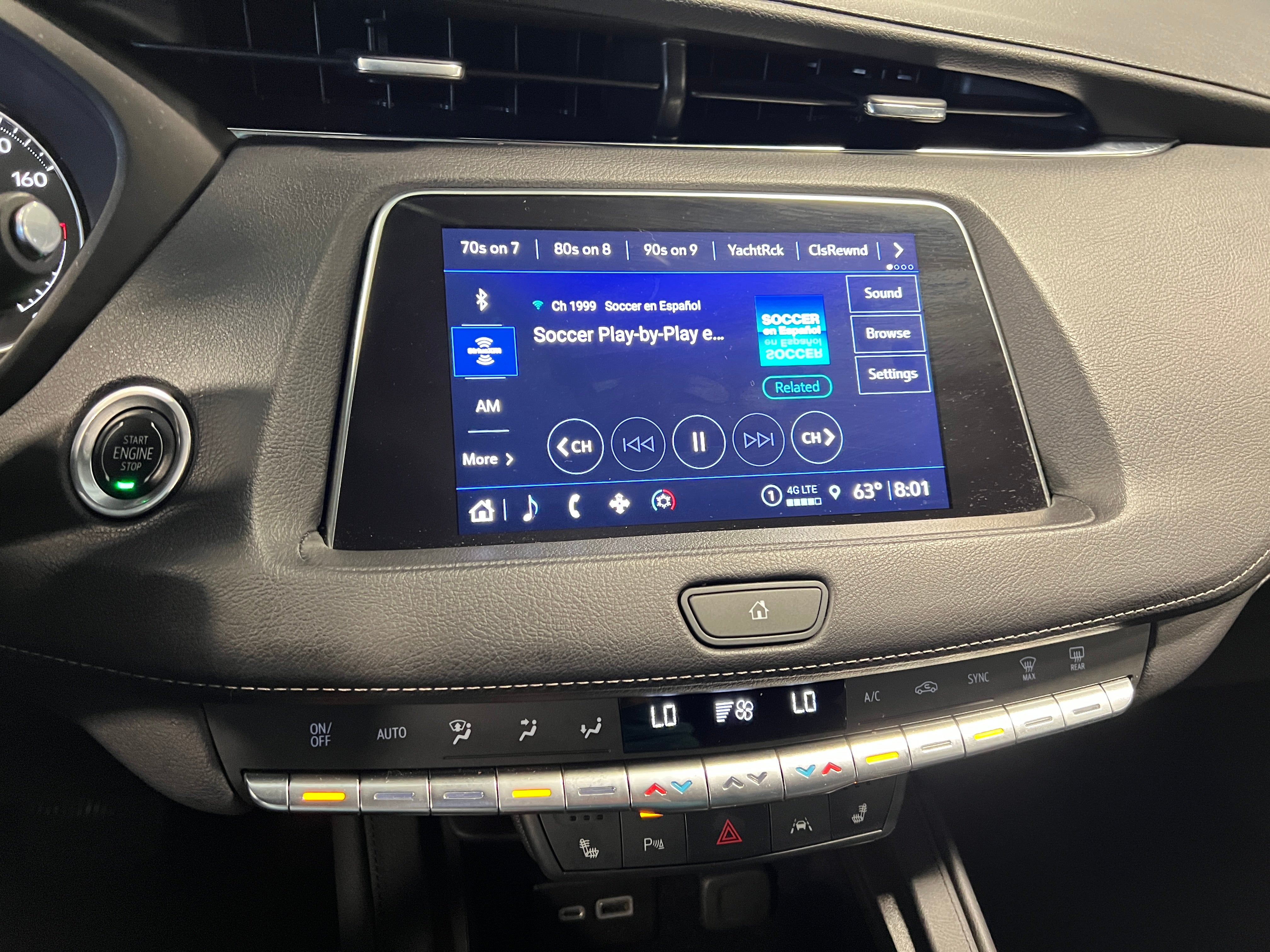 2023 Cadillac XT4 Premium Luxury 3
