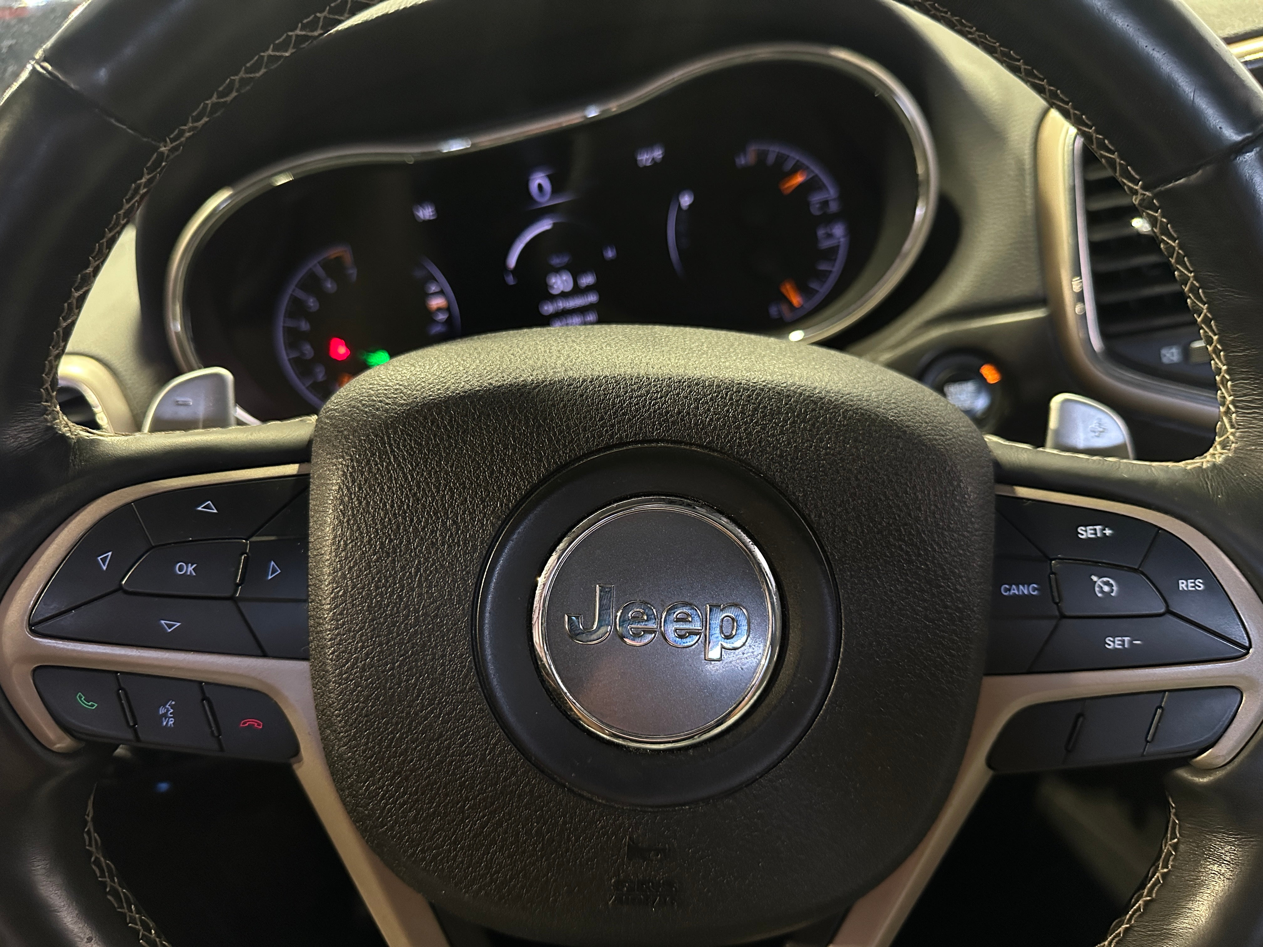 2017 Jeep Grand Cherokee Limited Edition 4