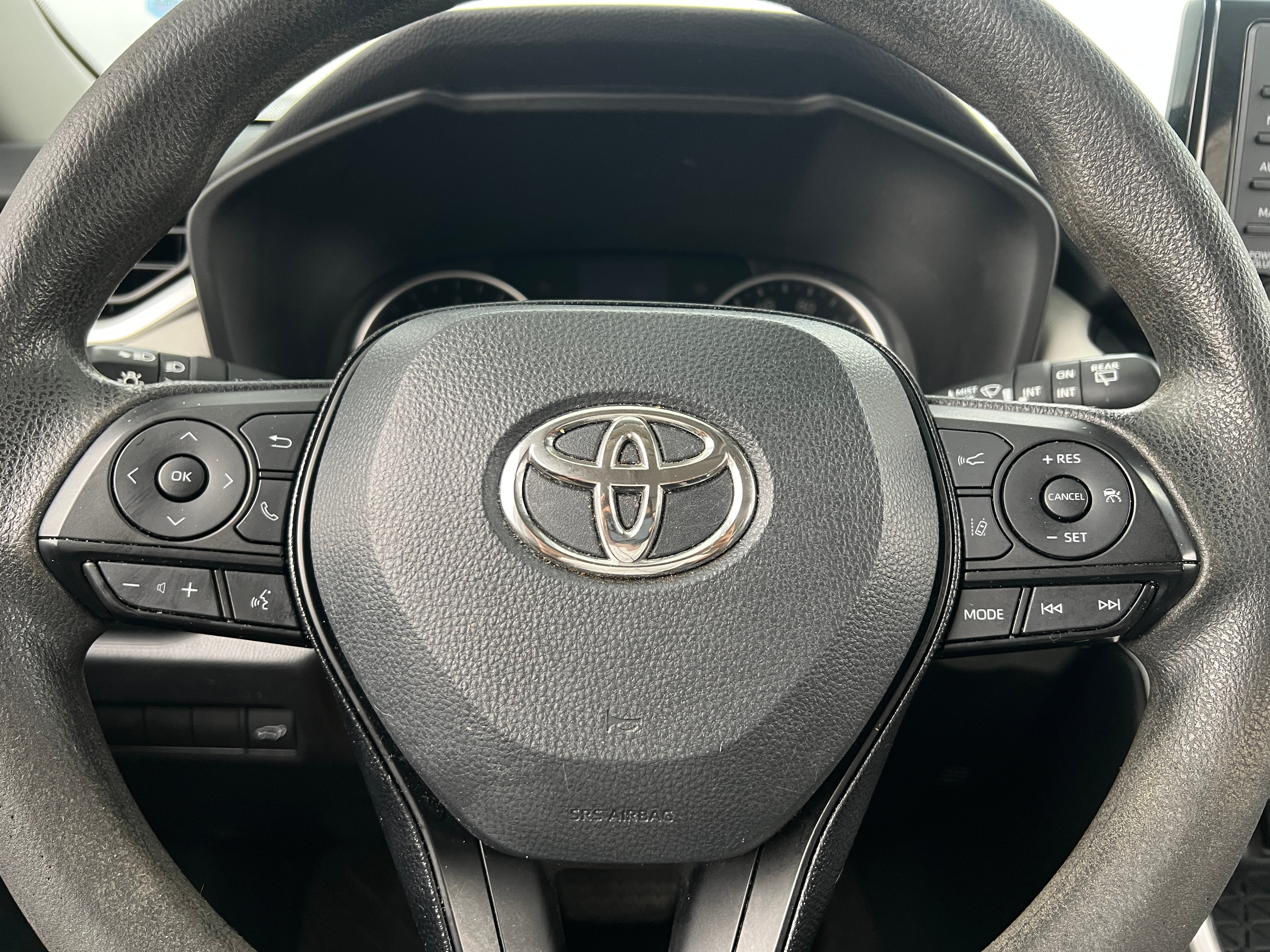 2021 Toyota RAV4 XLE 5