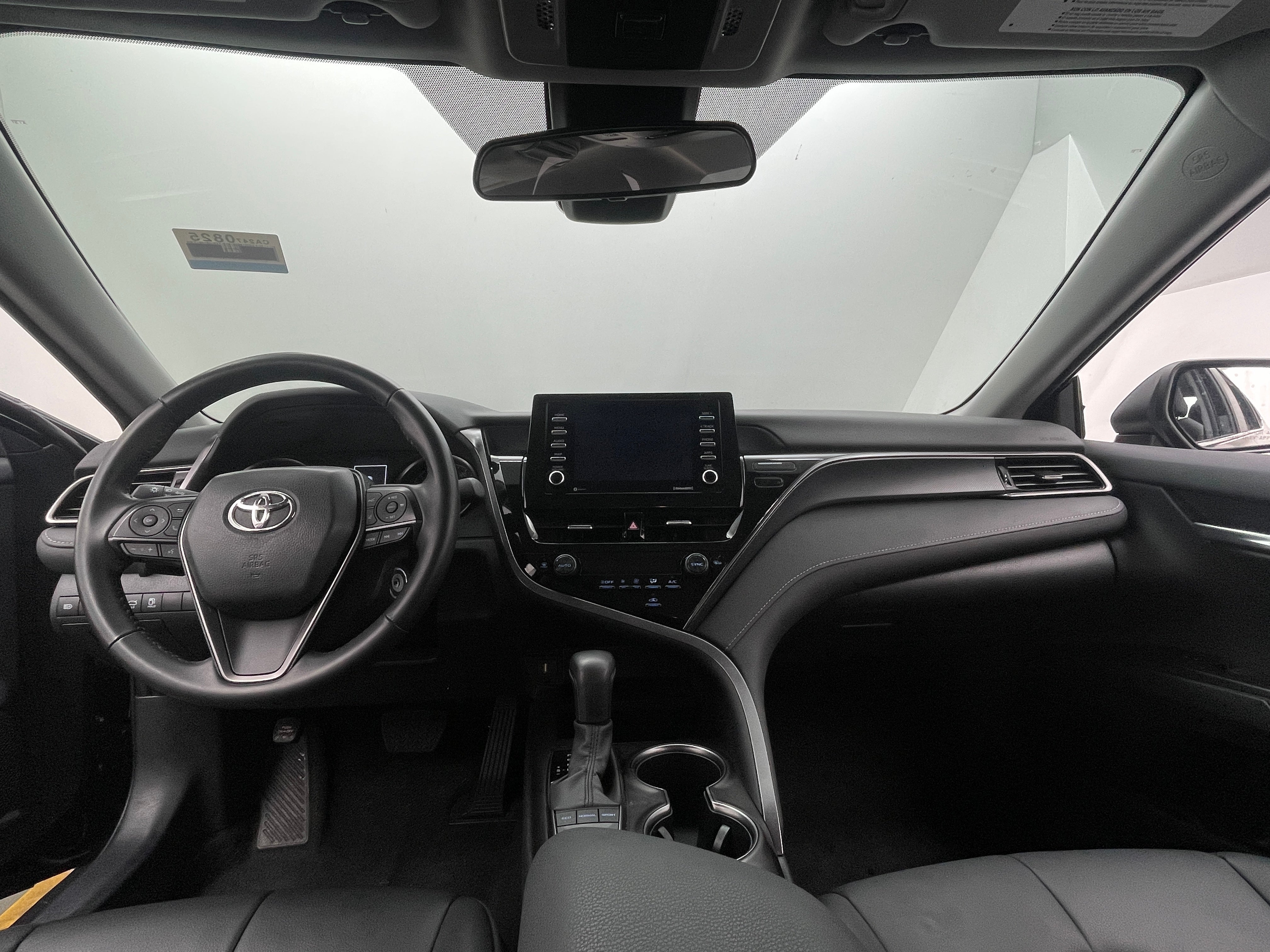 2024 Toyota Camry SE 3