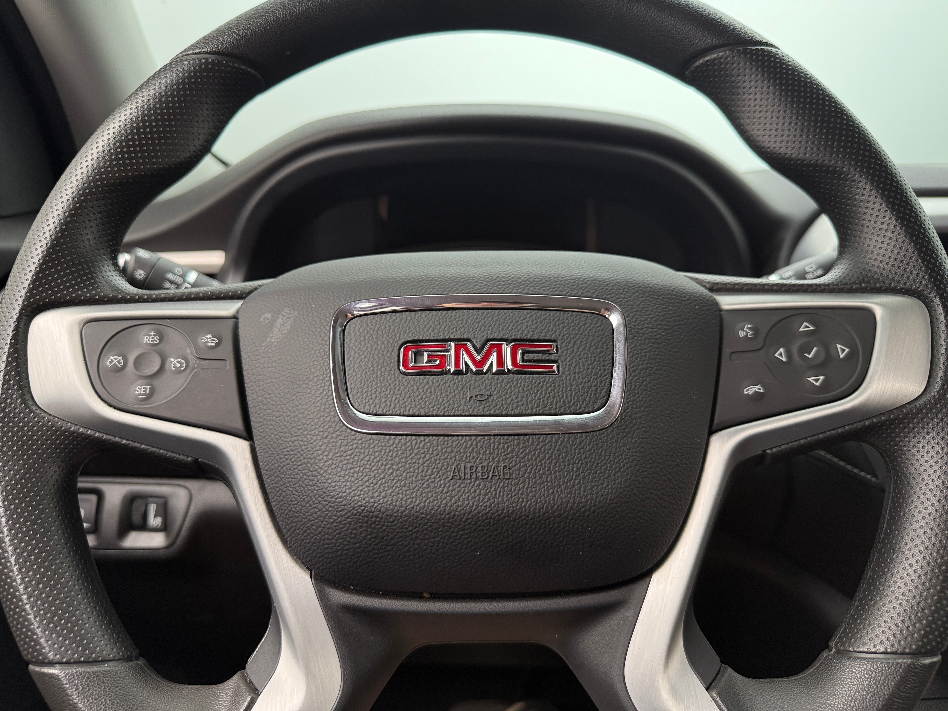 2023 GMC Acadia SLE 5