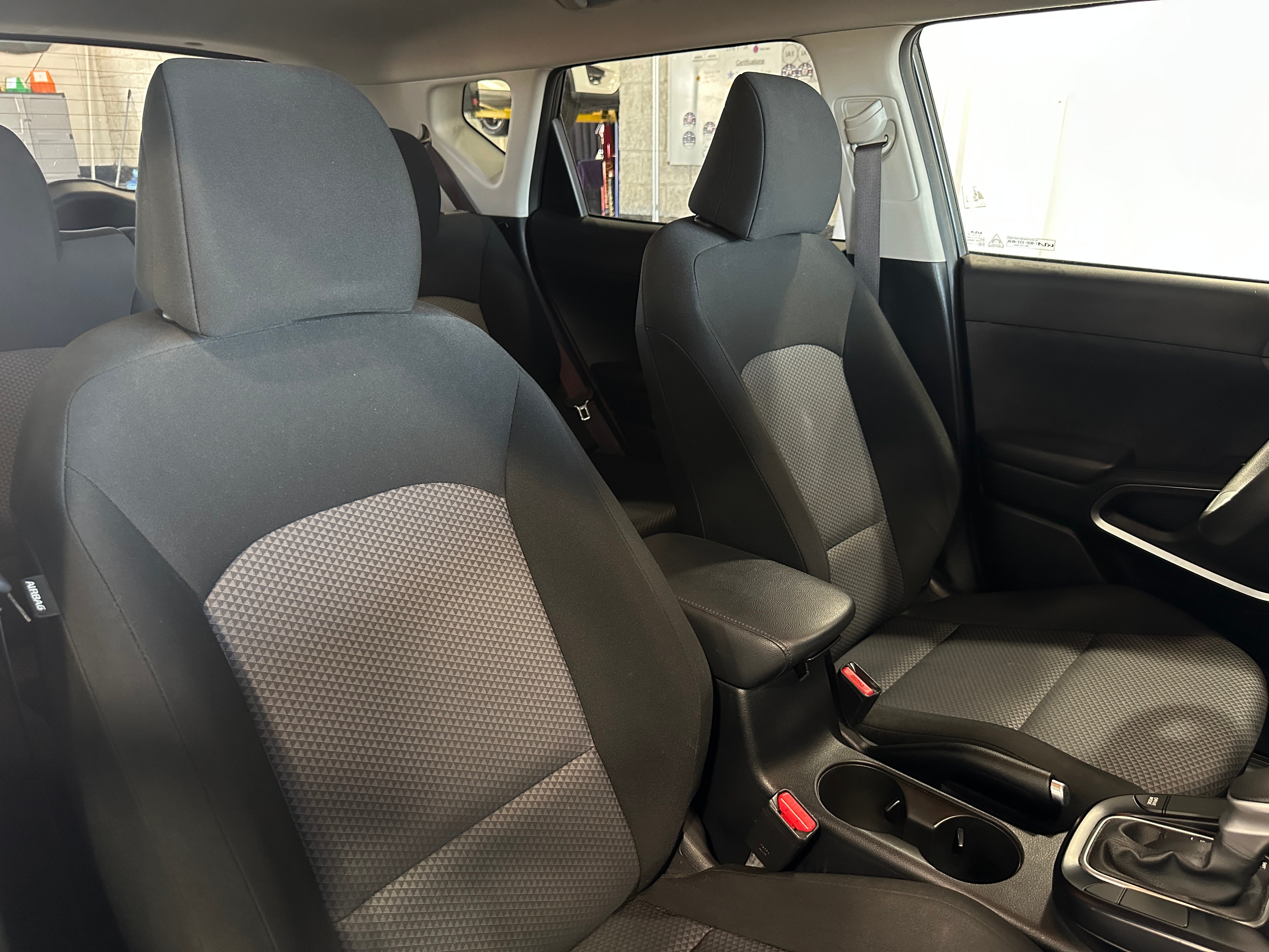2022 Kia Soul LX 2