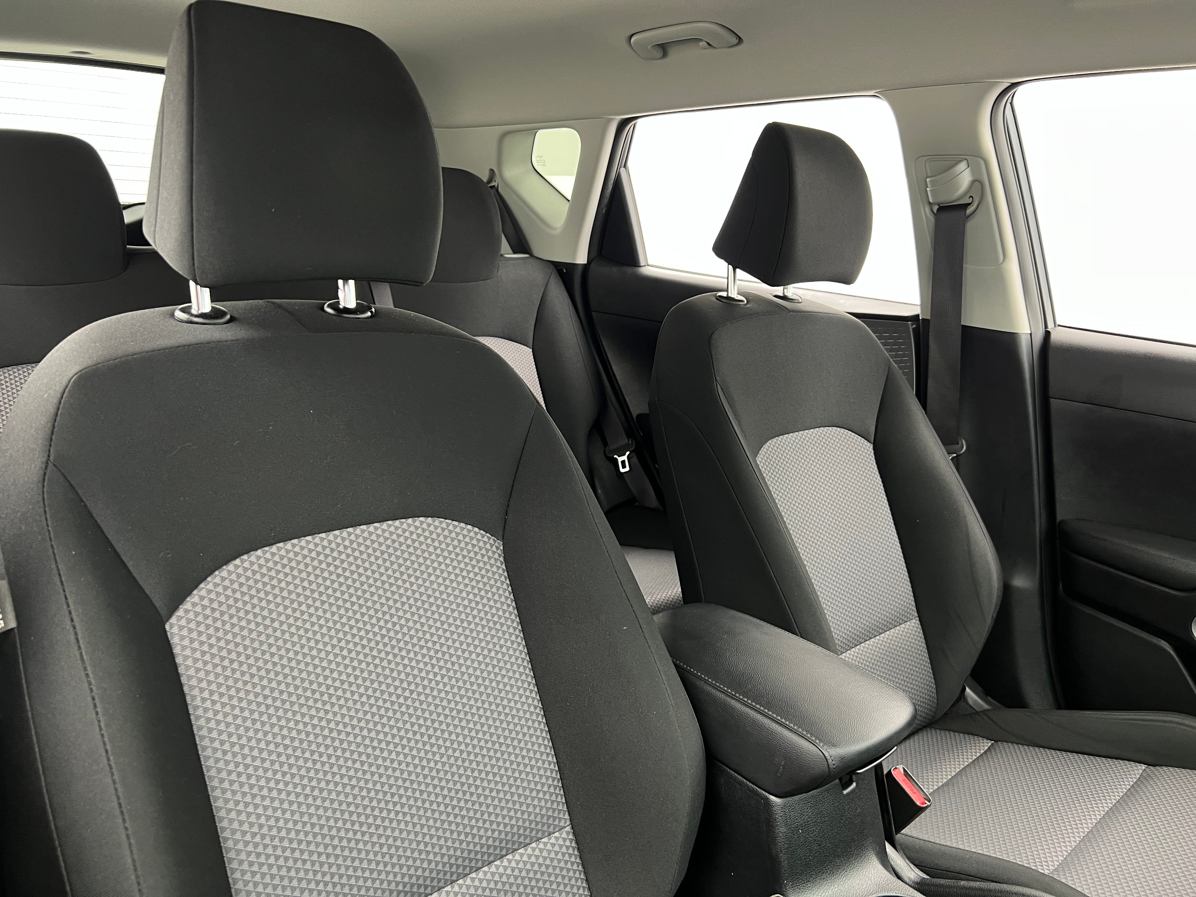 2022 Kia Soul LX 2