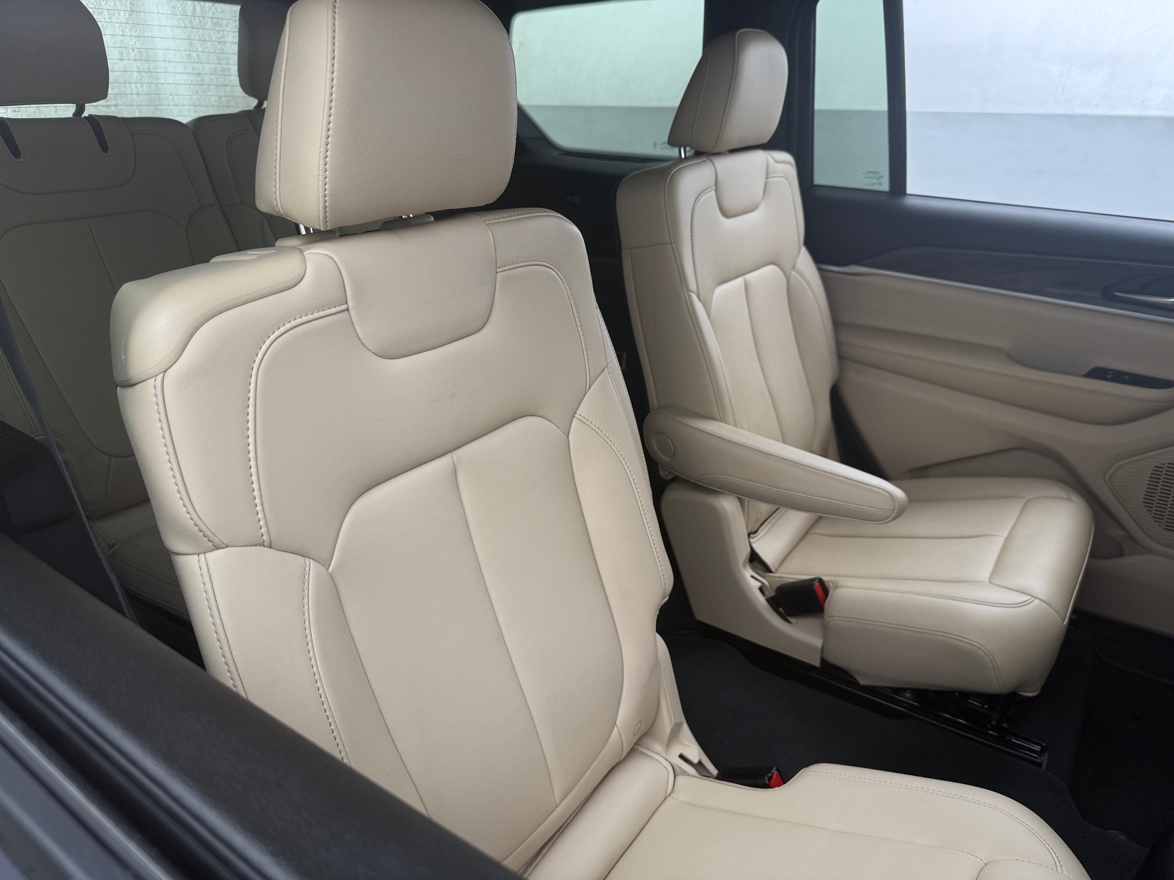 2024 Jeep Grand Cherokee L Limited Edition 5