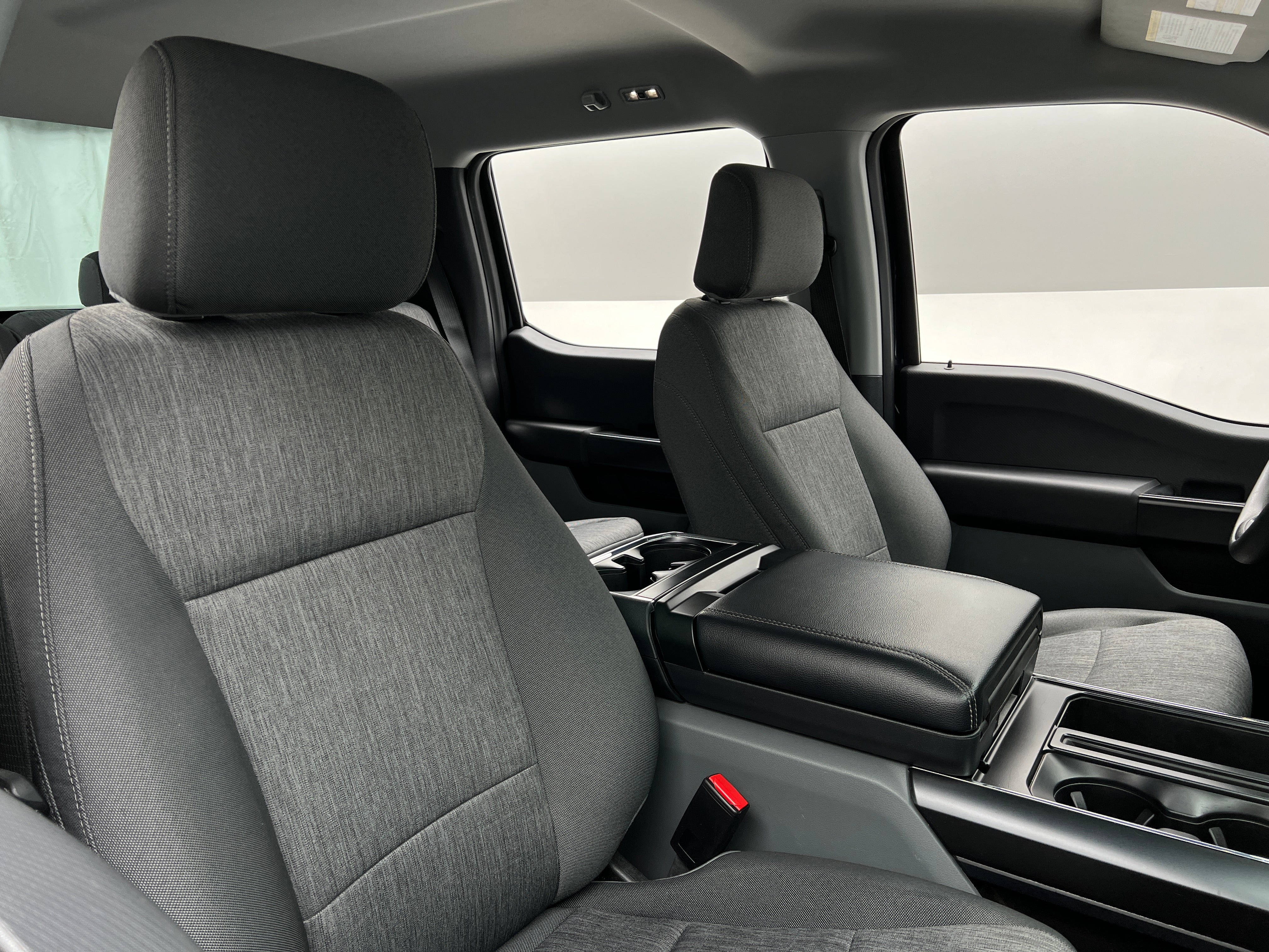 2022 Ford Econoline E-150 2