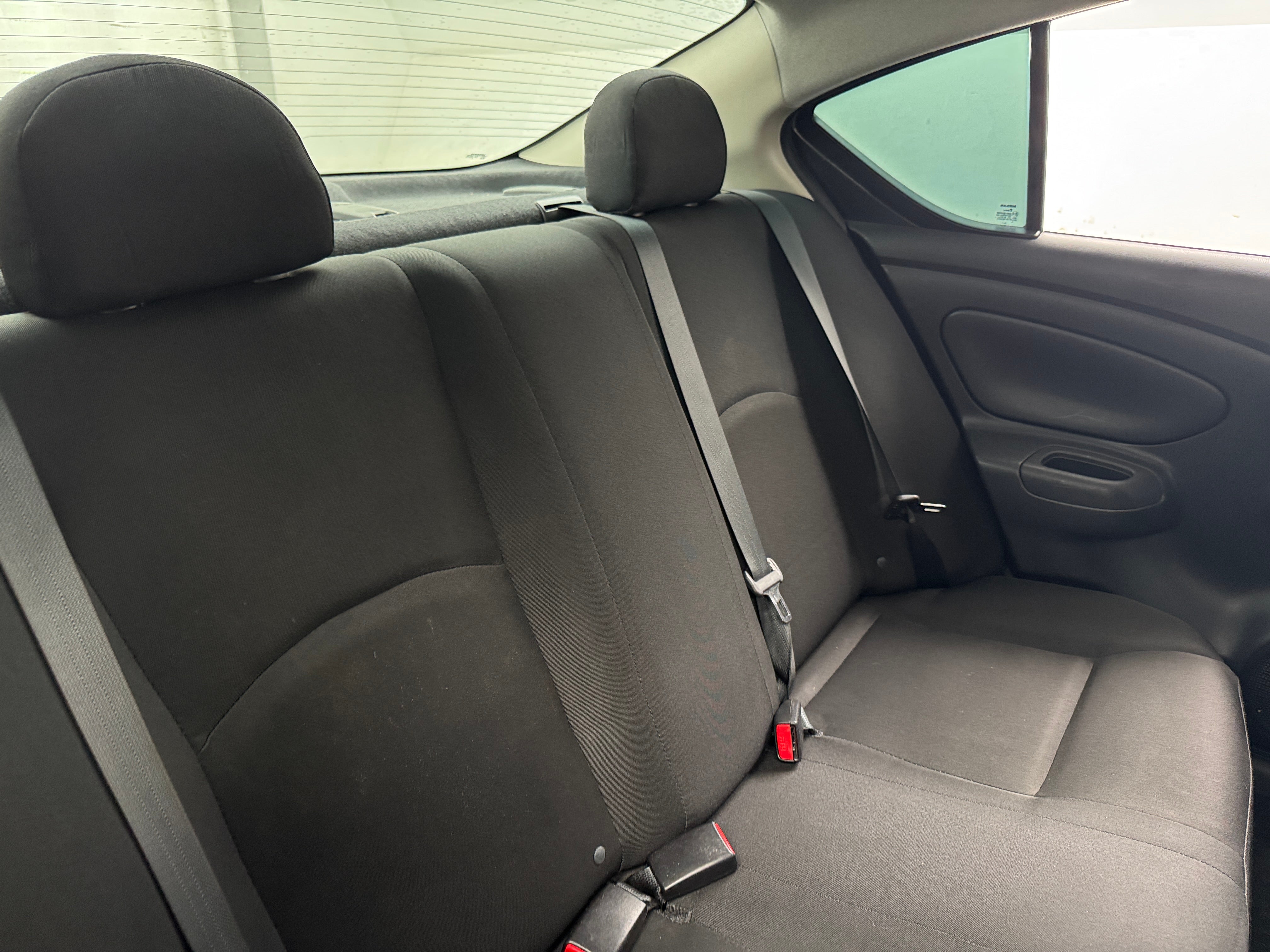 2019 Nissan Versa S Plus 6