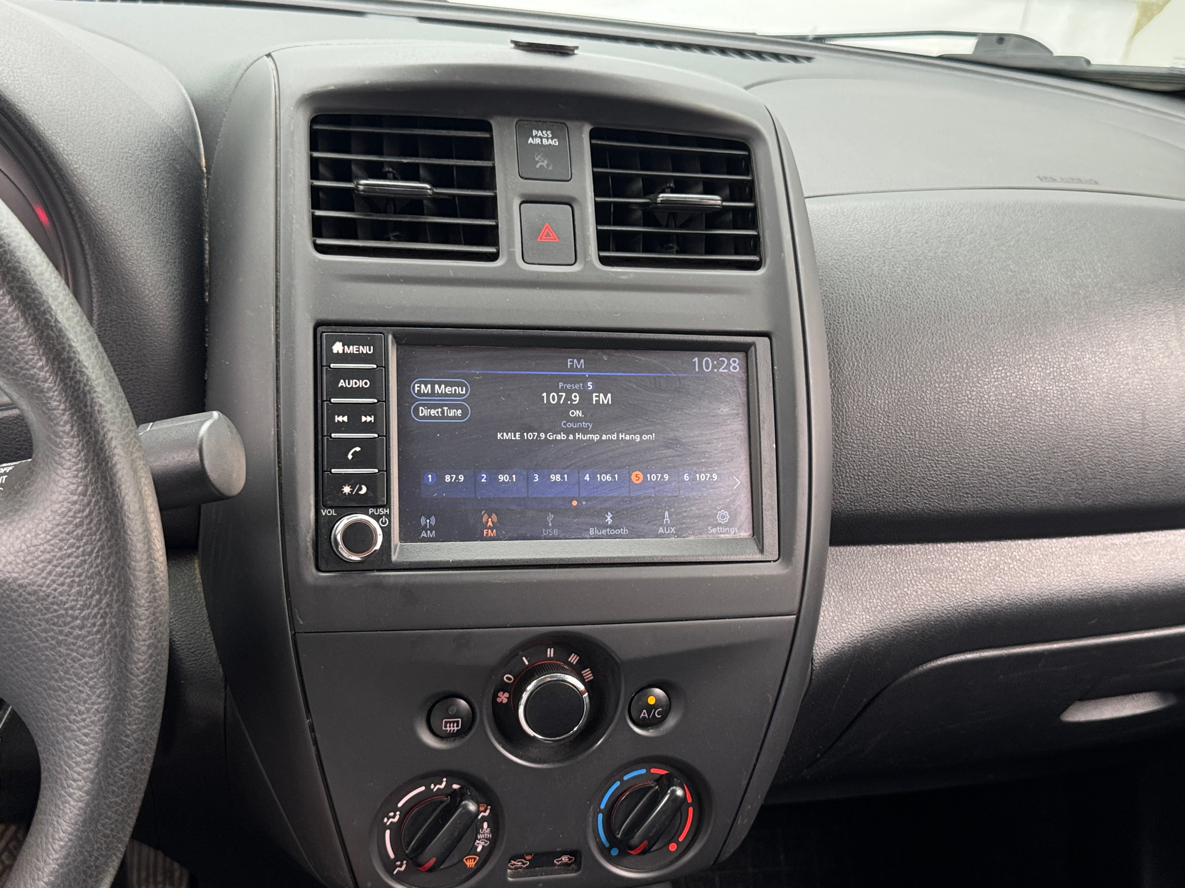 2019 Nissan Versa S Plus 4