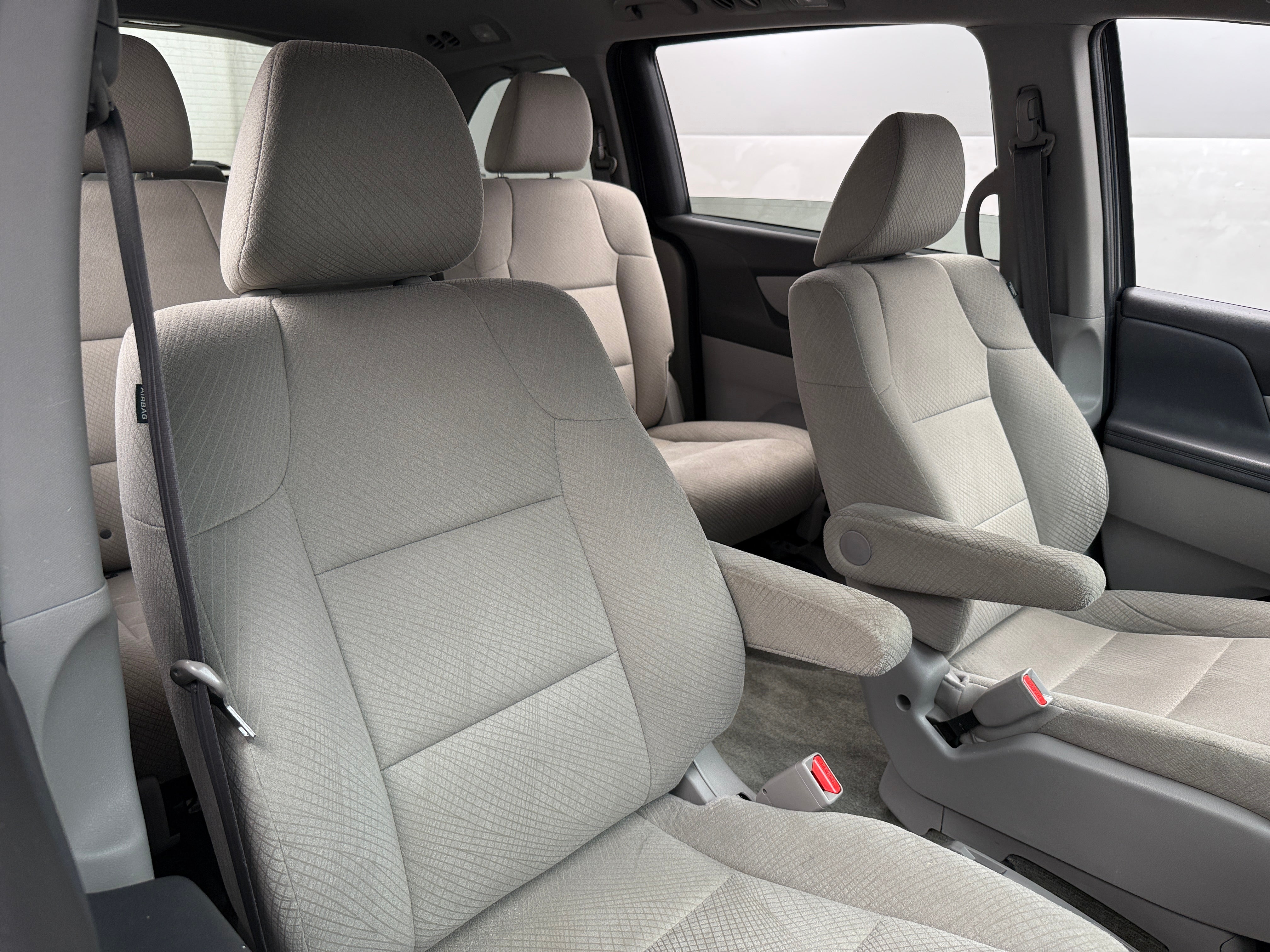 2016 Honda Odyssey LX 2
