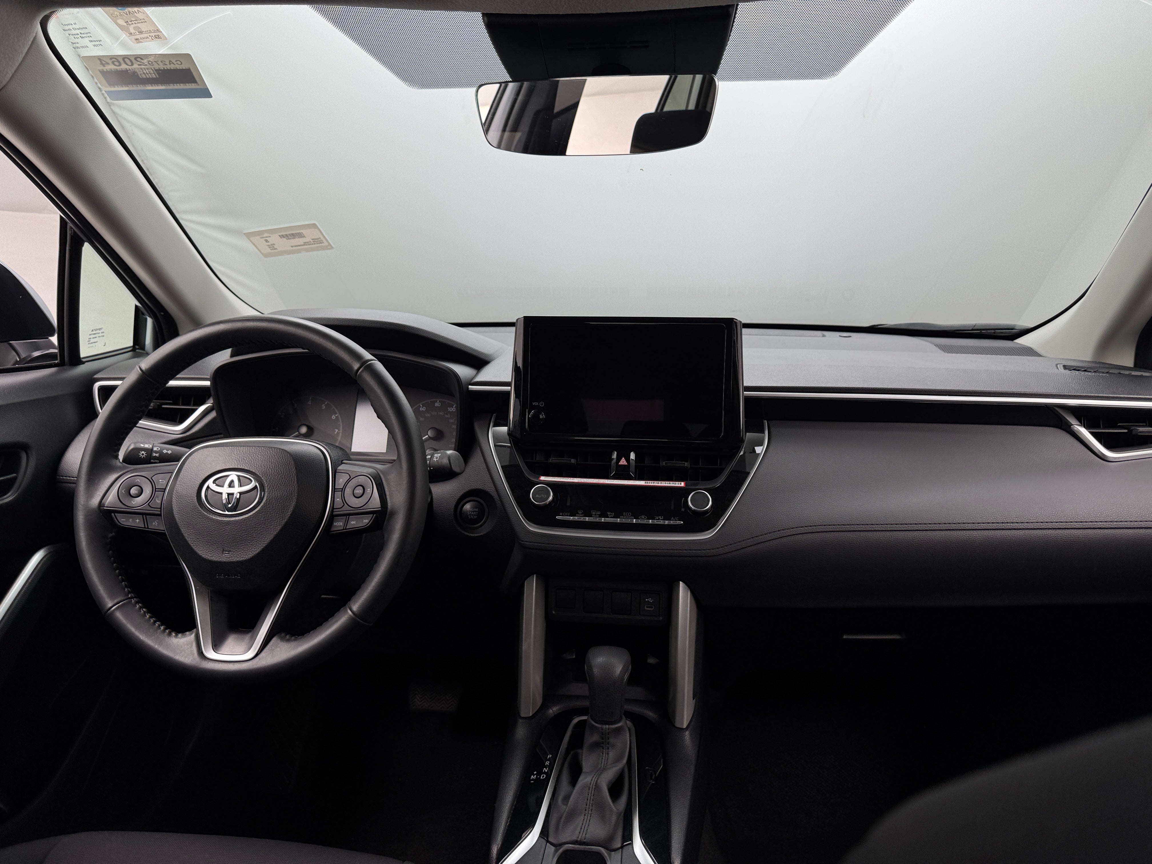 2024 Toyota Corolla Cross LE 3