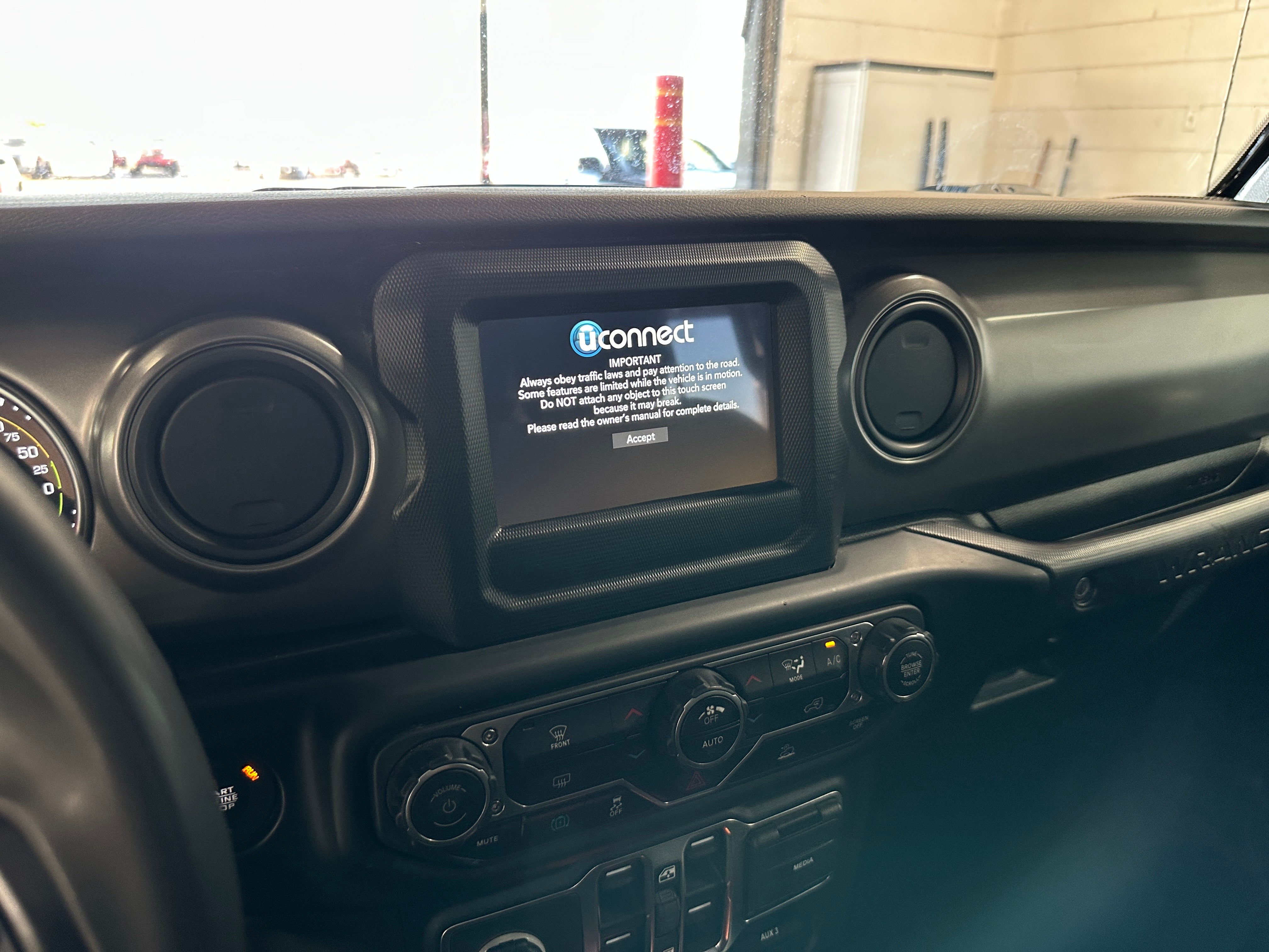 2023 Jeep Wrangler Willys Wheeler 4