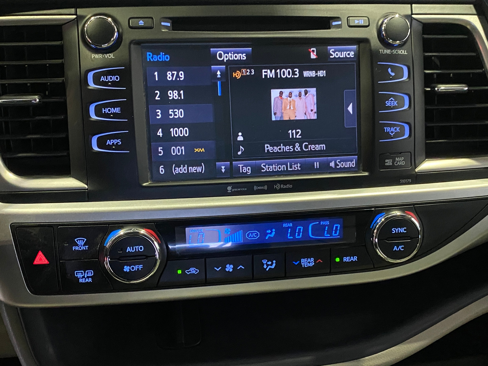 Thumbnail: 2017 Toyota Highlander - 3