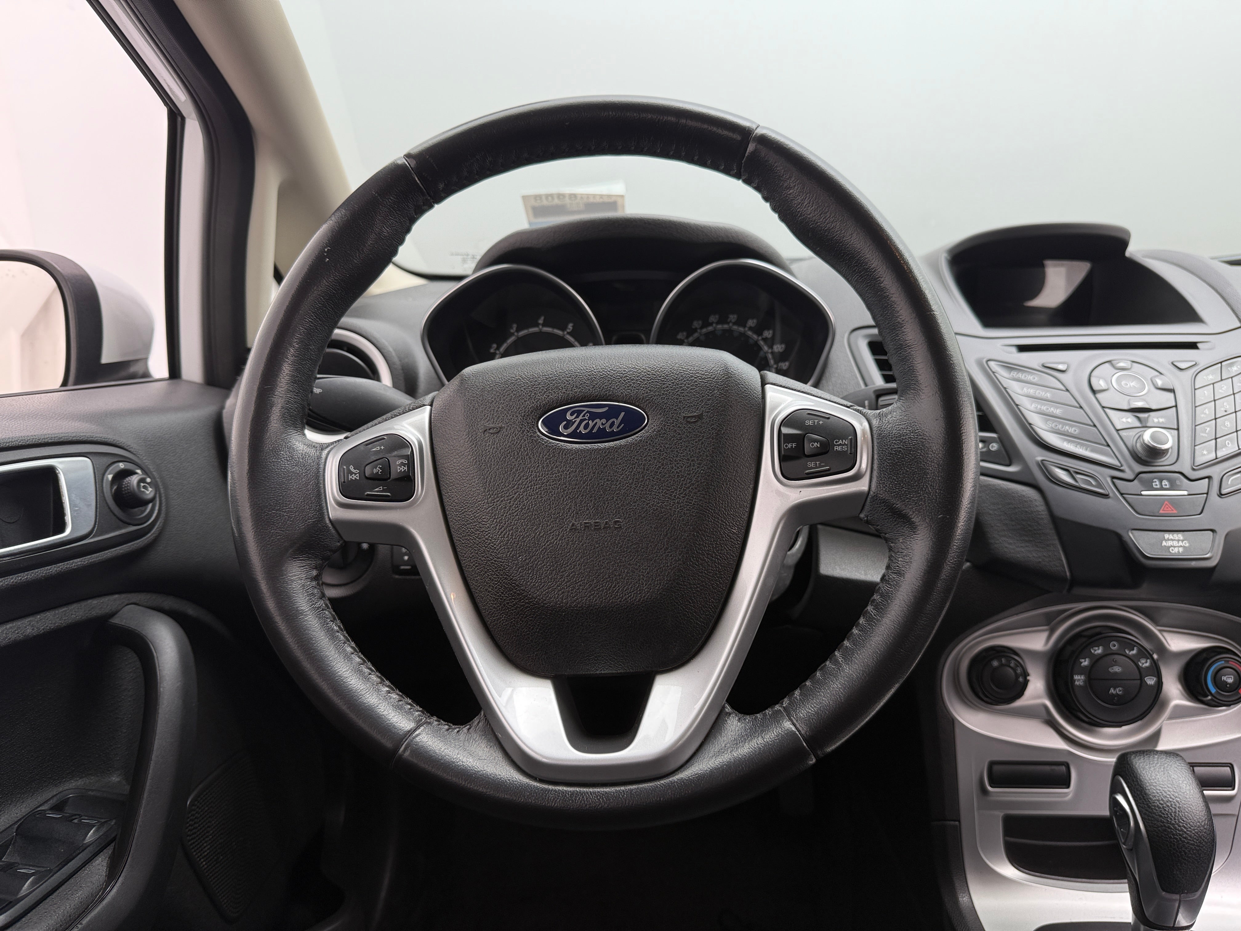 2015 Ford Fiesta SE 5