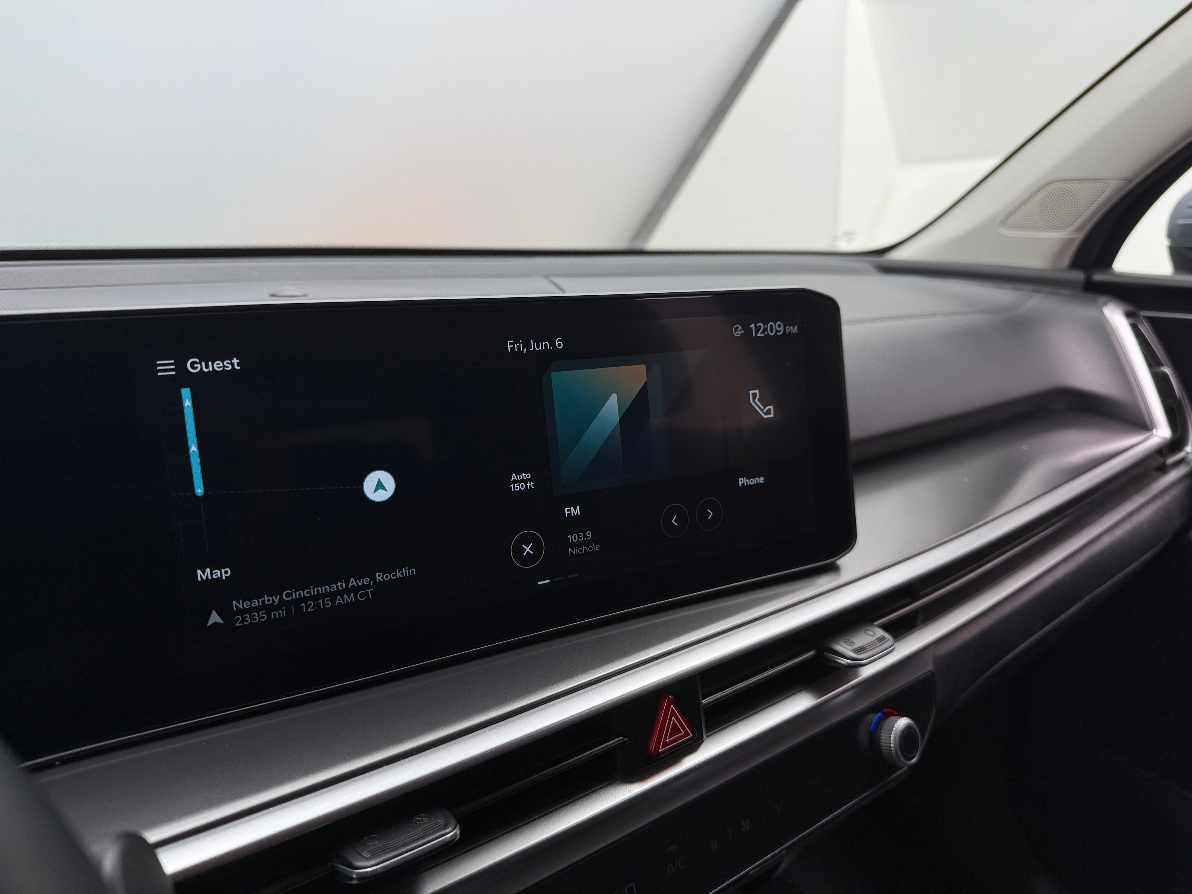 2024 Kia Sorento S 3