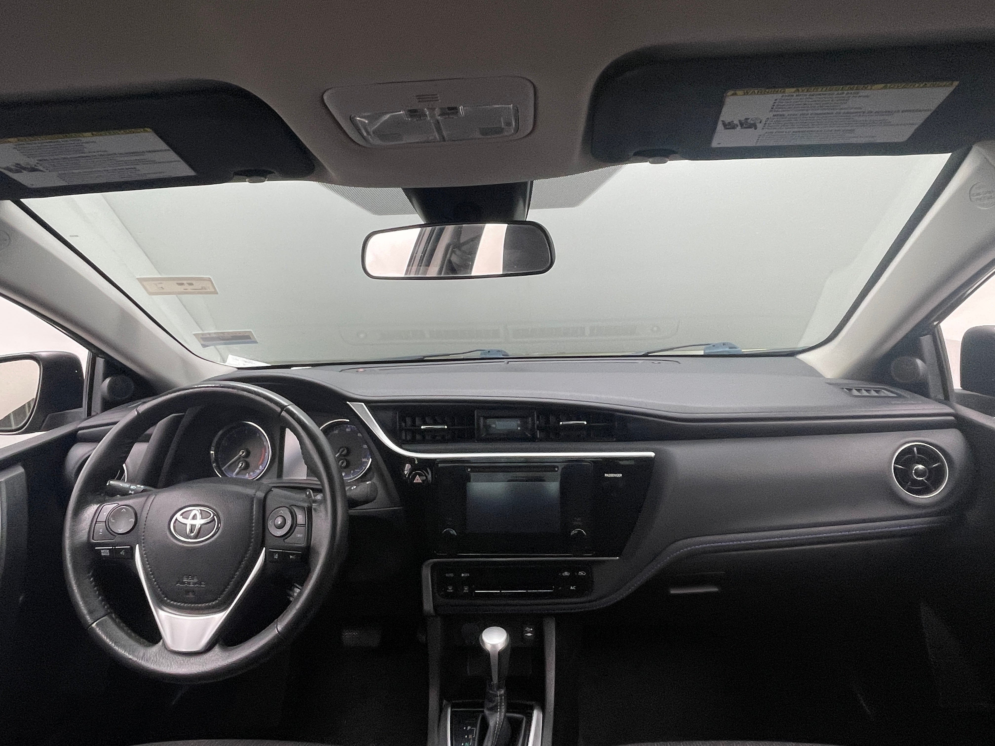 2017 Toyota Corolla SE 3