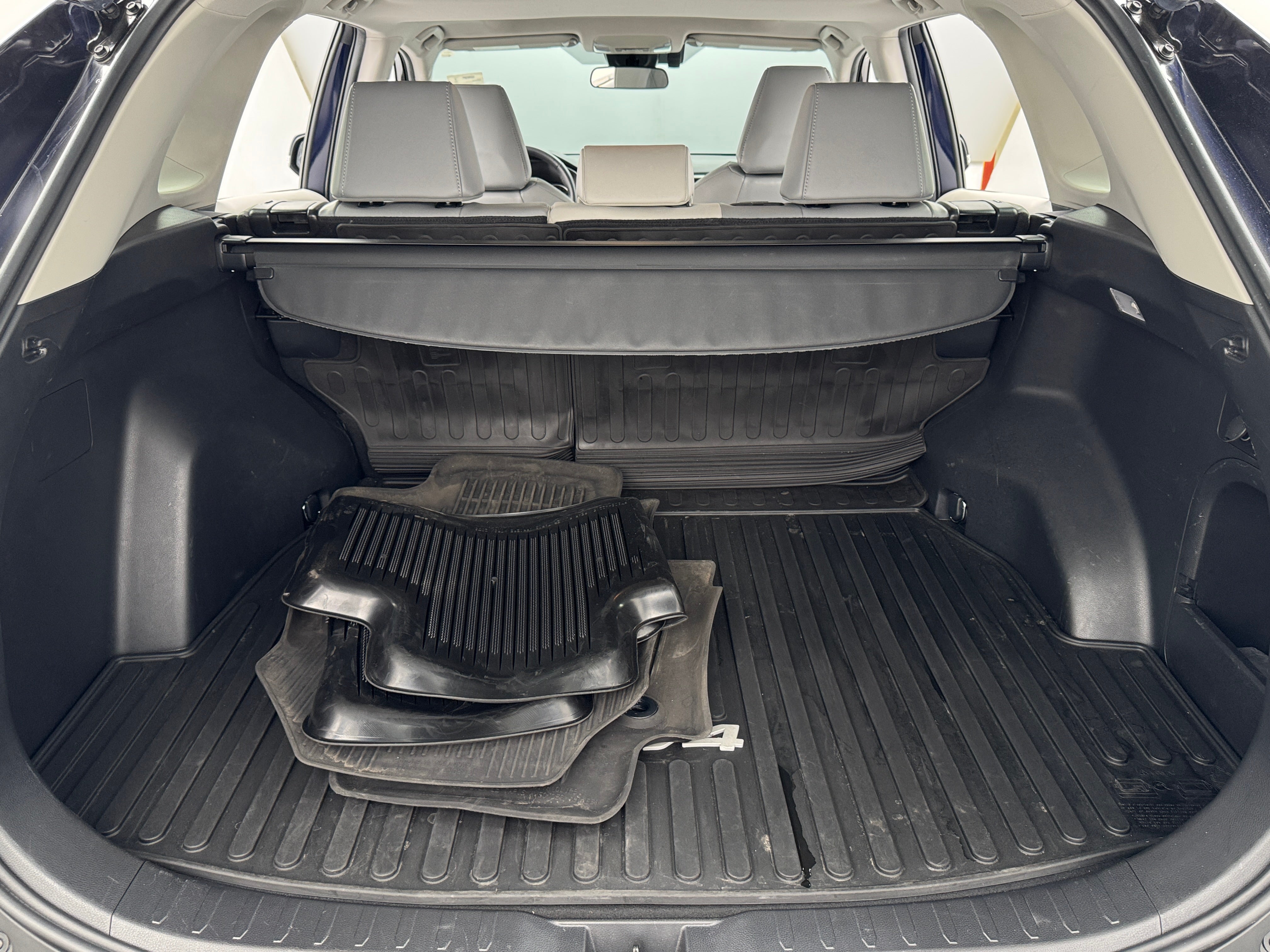 2021 Toyota RAV4 XLE Premium 6