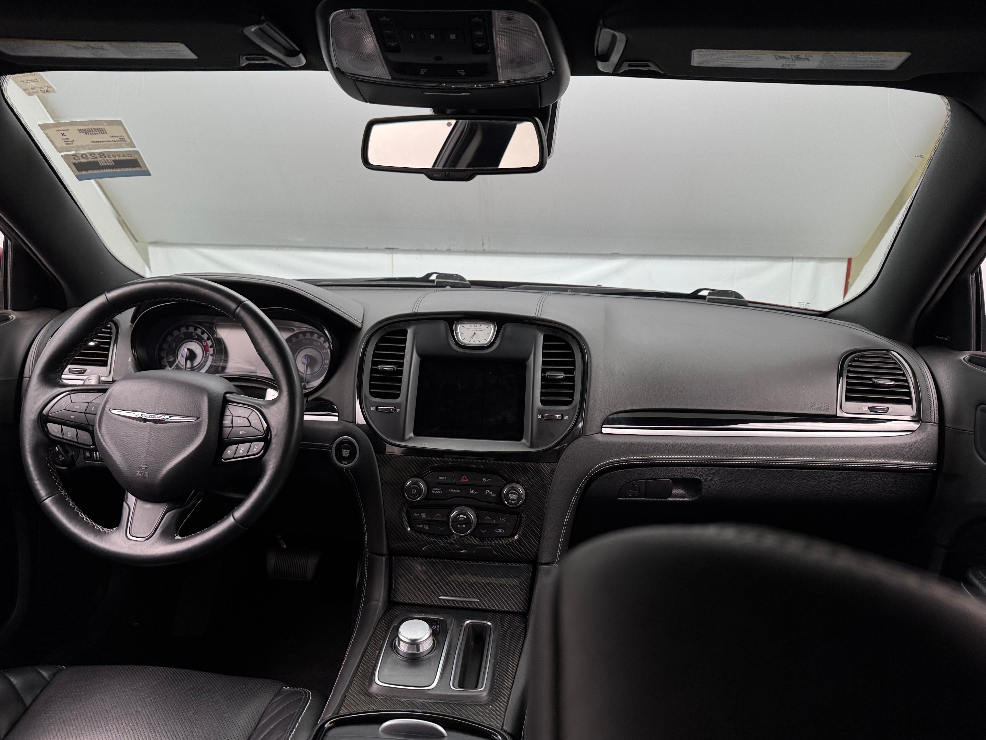 2023 Chrysler 300 C 2