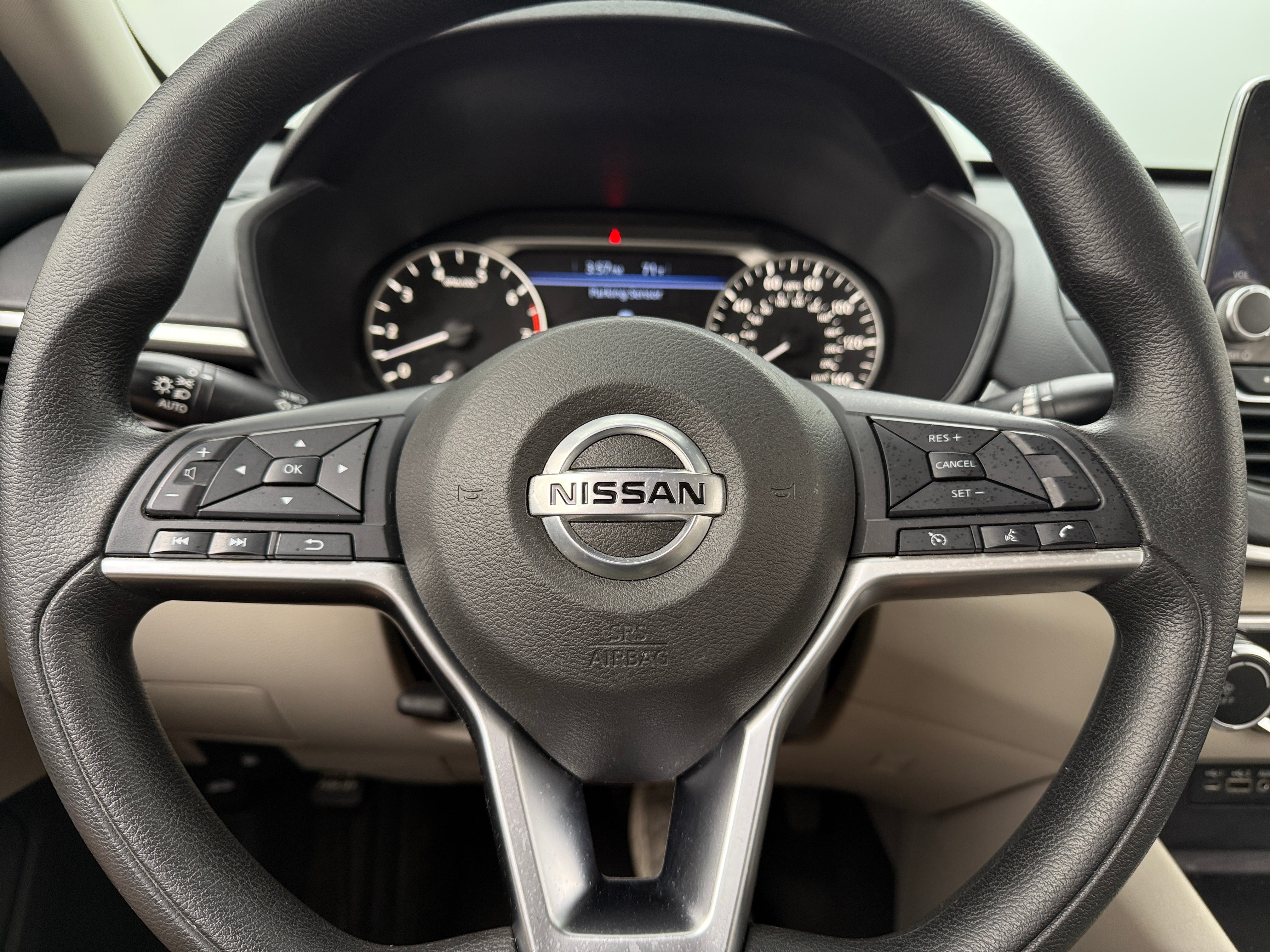 2022 Nissan Altima SV 5