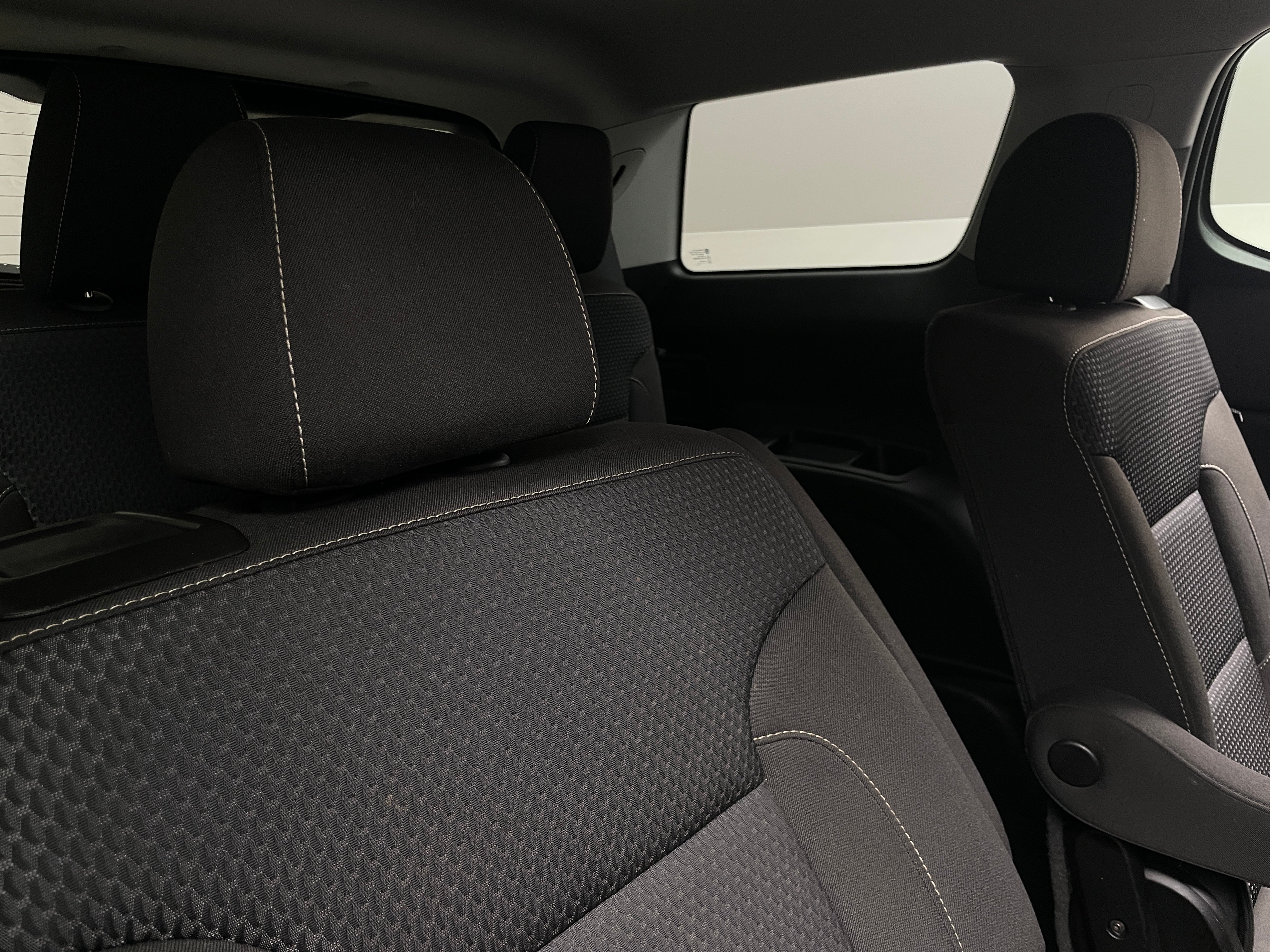 2023 GMC Acadia SLE 6