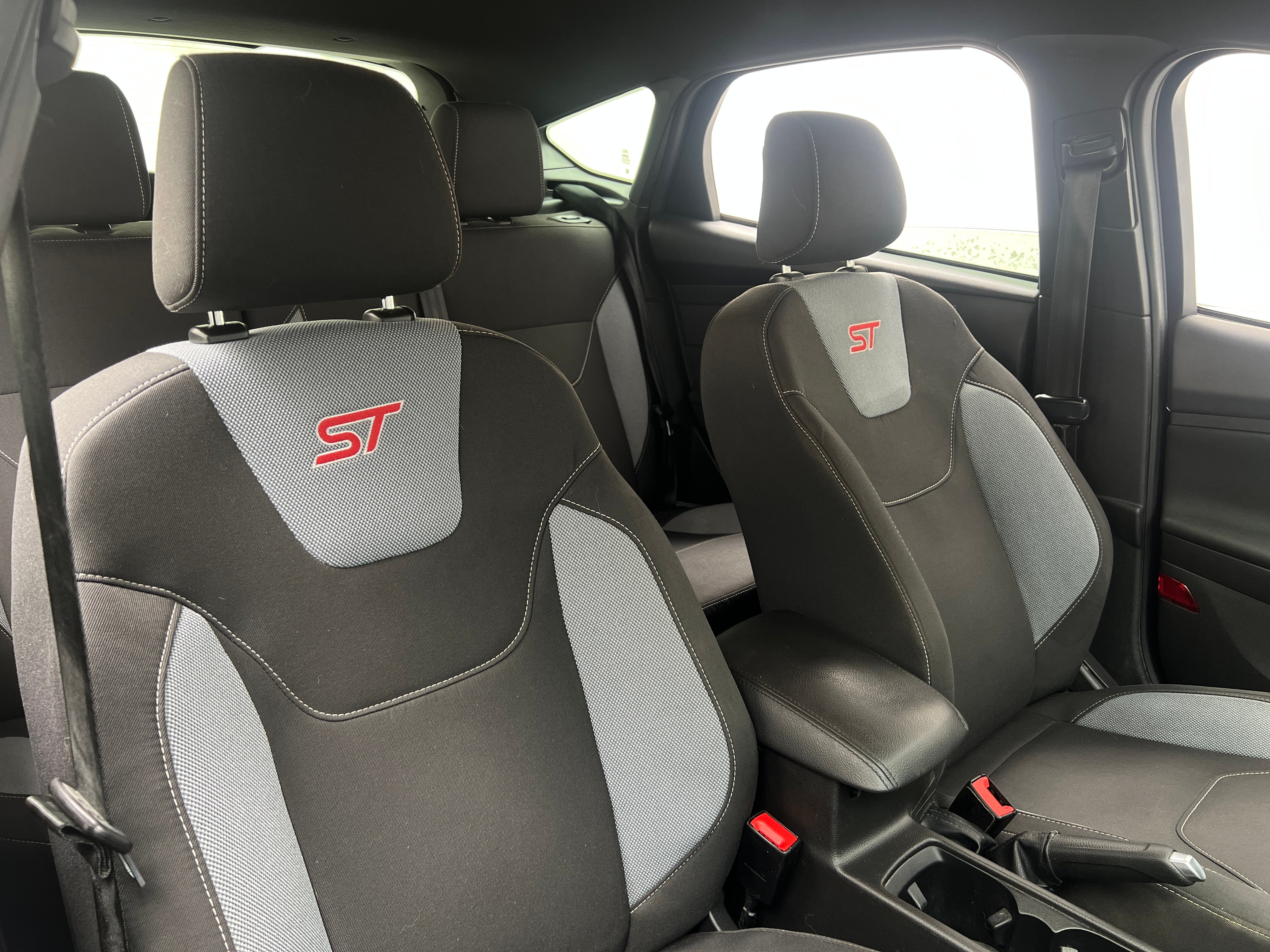 2018 Ford Focus ST 2