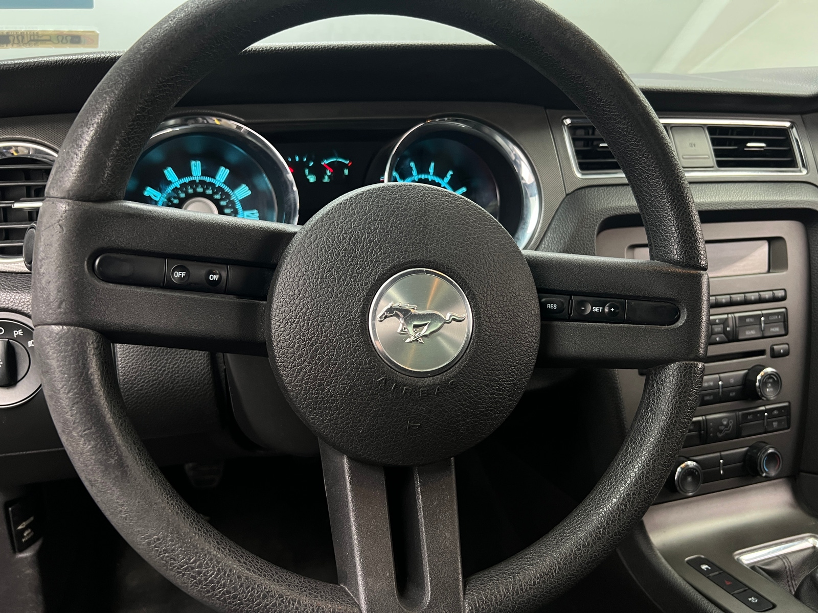 Thumbnail: 2010 Ford Mustang - 5