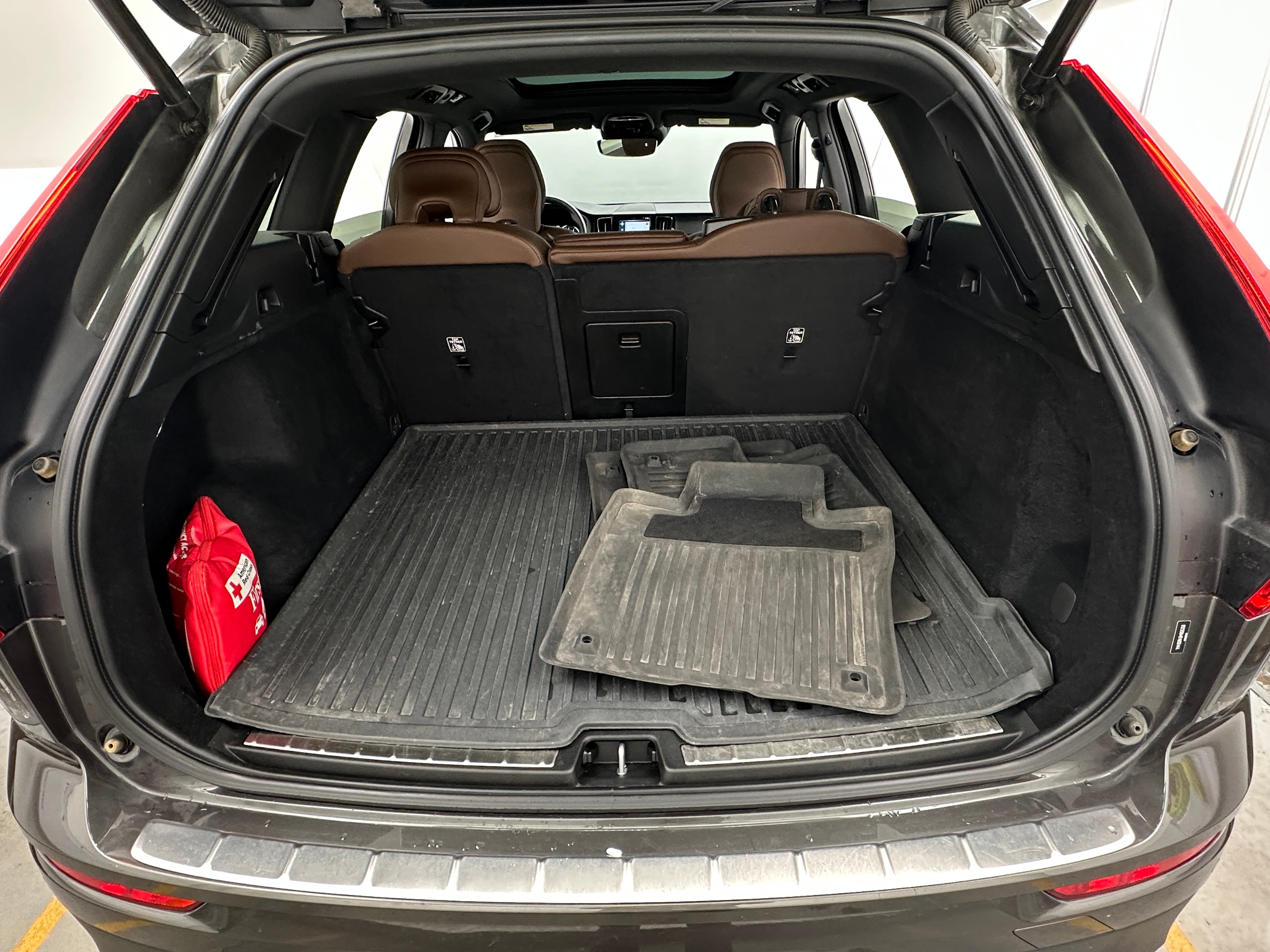 2021 Volvo XC60 T5 Momentum 6