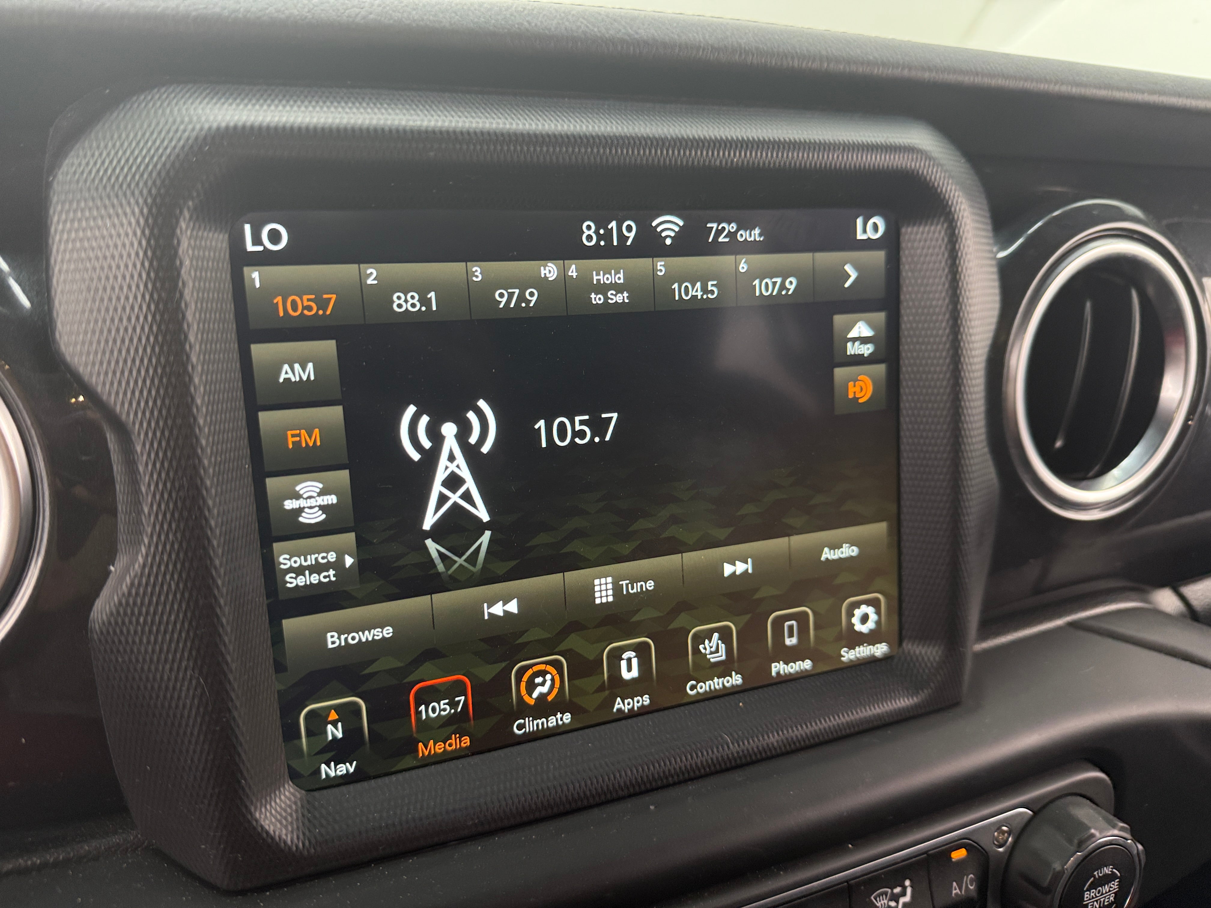 Thumbnail: 2020 Jeep Wrangler - 3