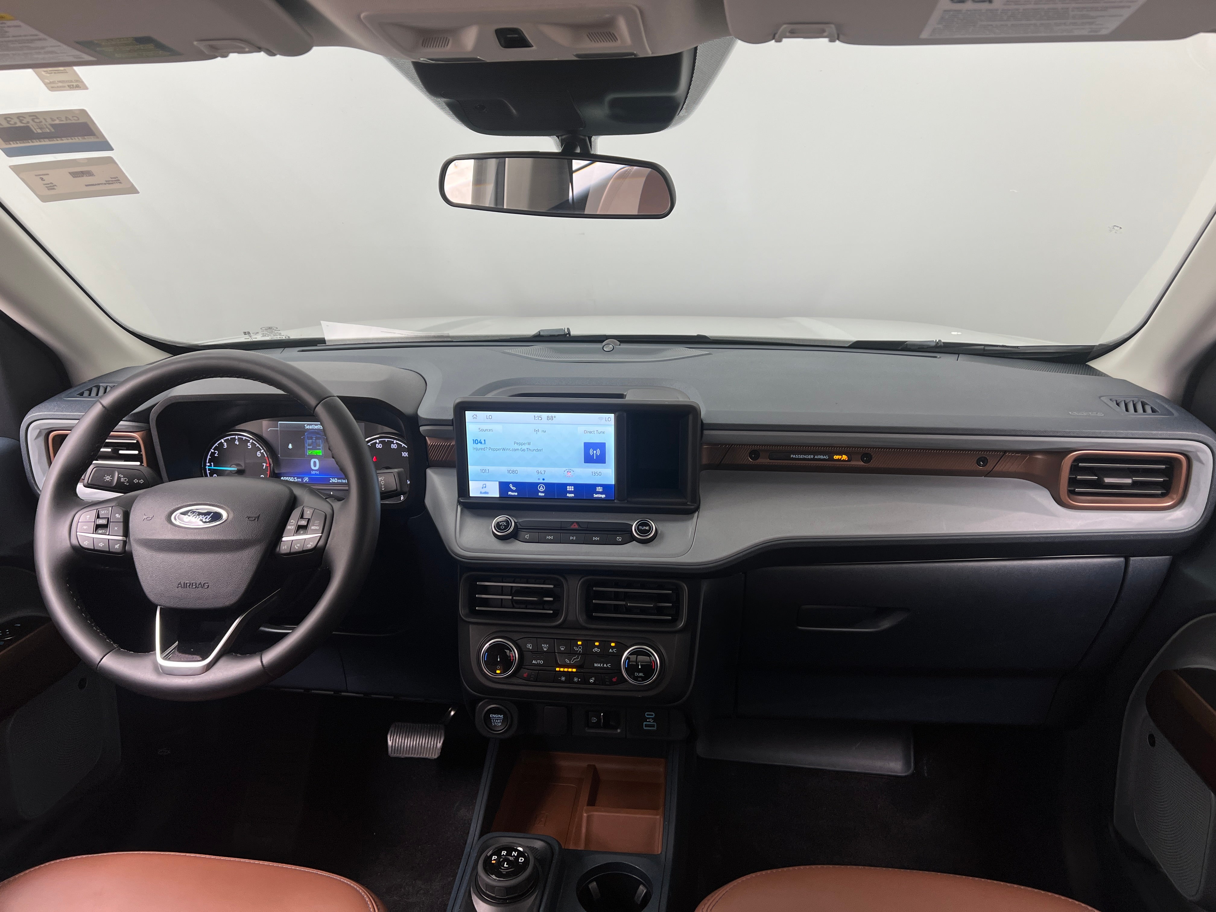 2023 Ford Maverick Lariat 2