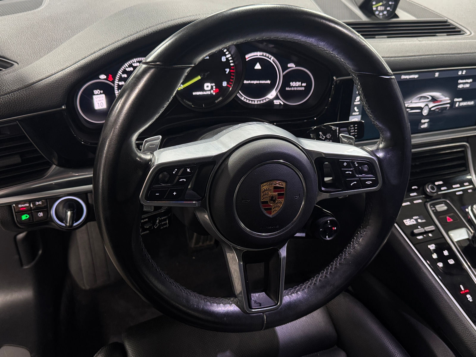 Thumbnail: 2018 Porsche Panamera - 4