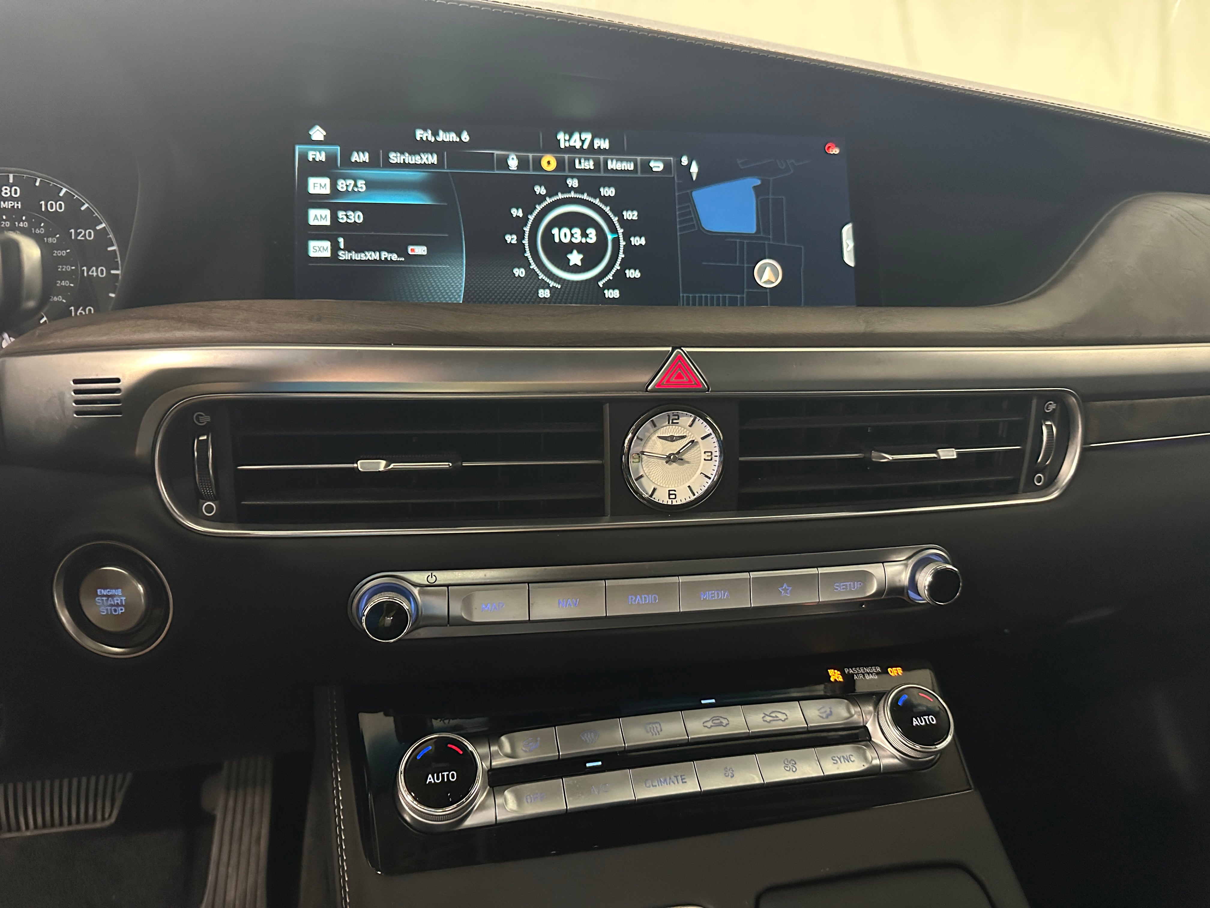 2020 Genesis G90 Ultimate 3