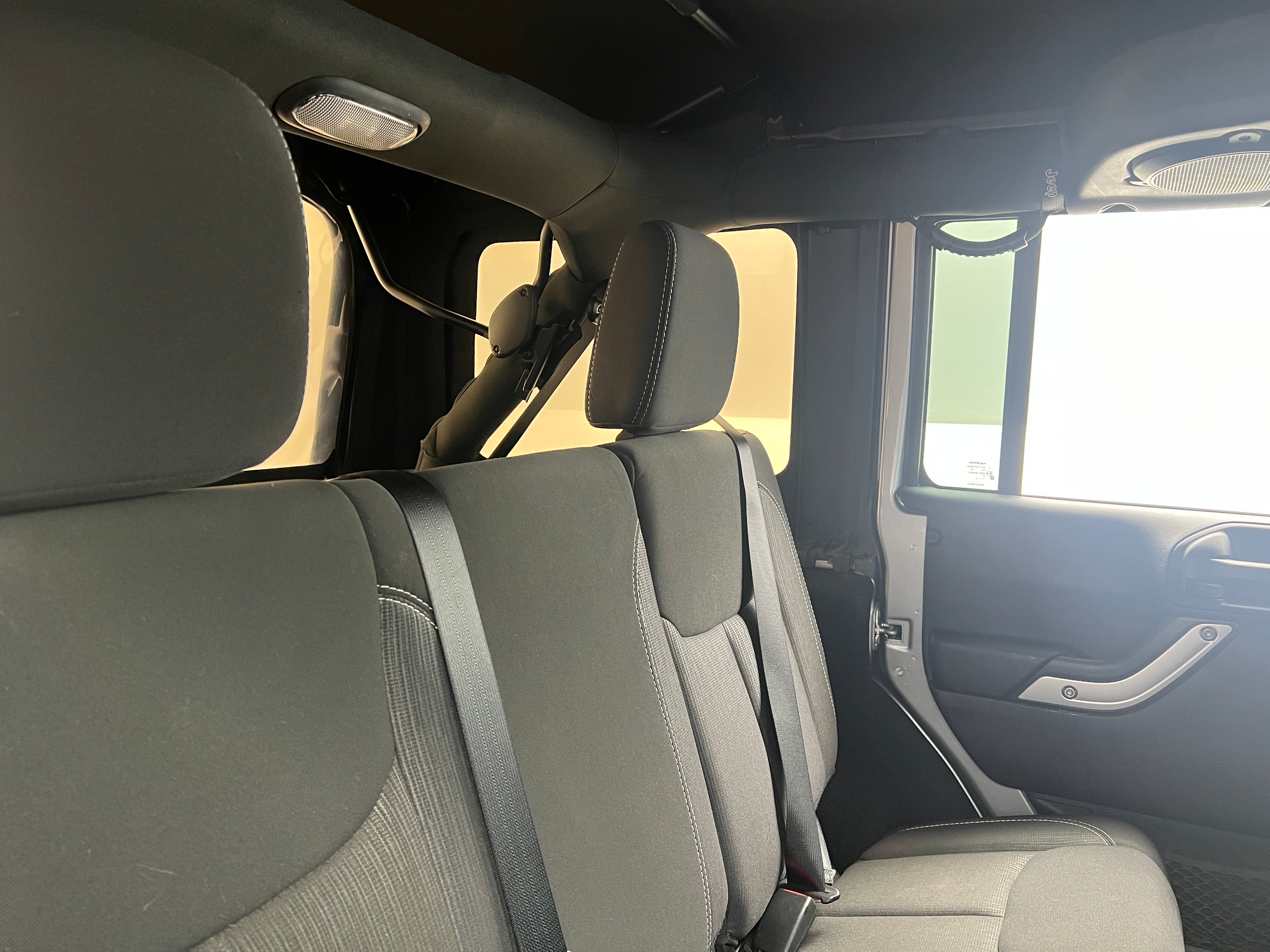 2014 Jeep Wrangler Unlimited Sahara 6