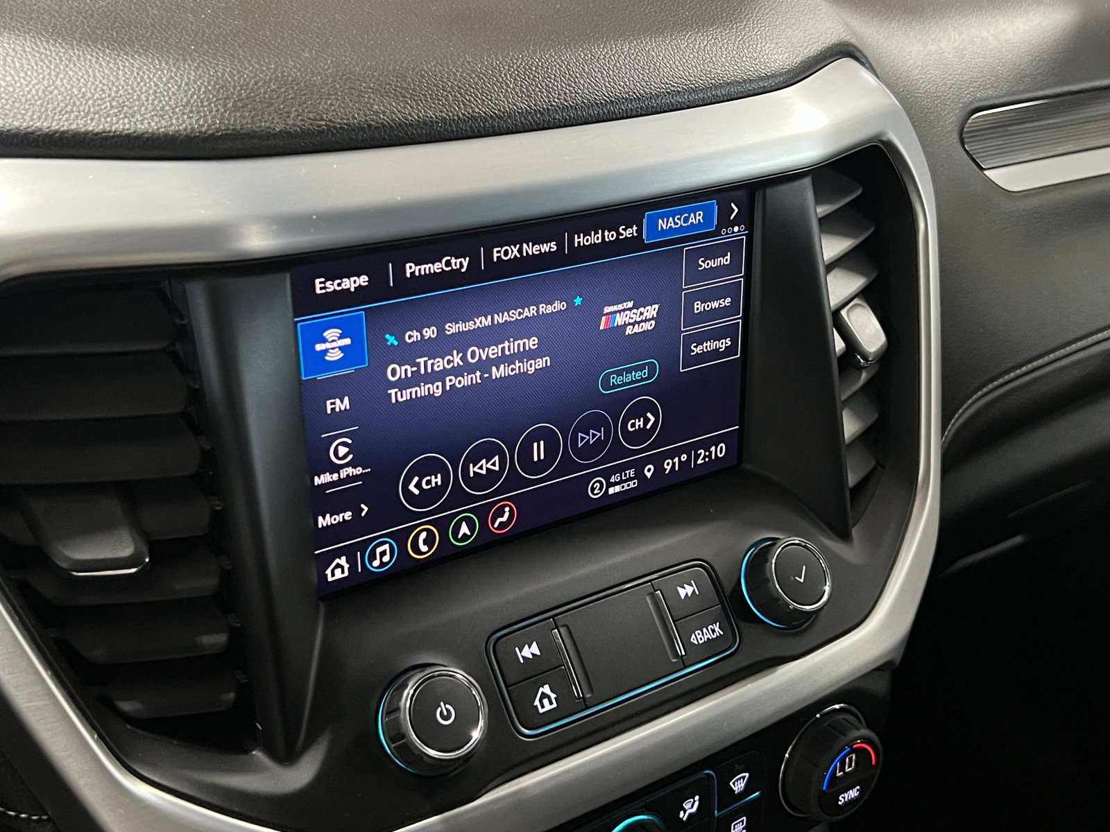 Thumbnail: 2023 GMC Acadia - 4