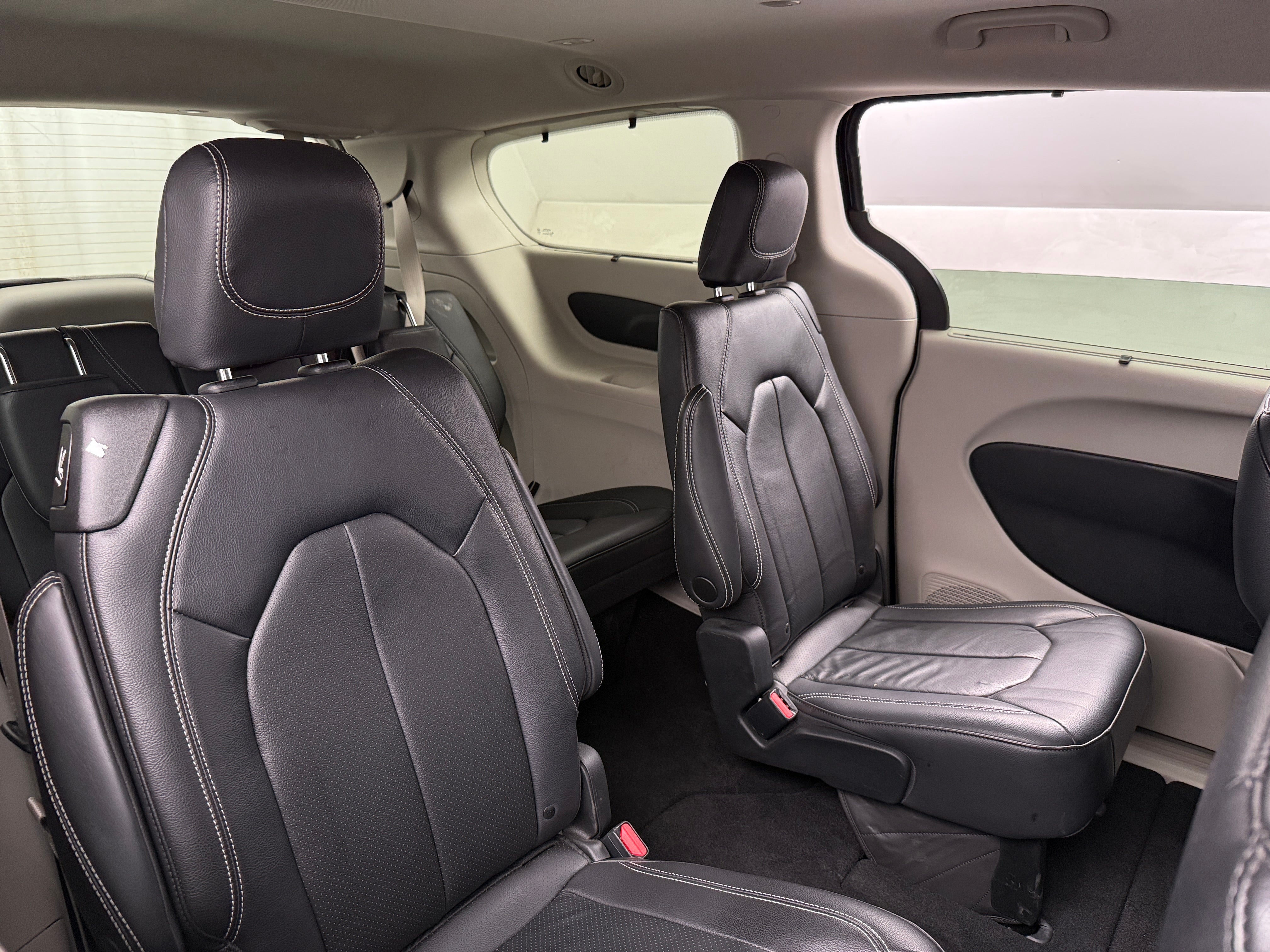 2022 Chrysler Pacifica Touring L 5