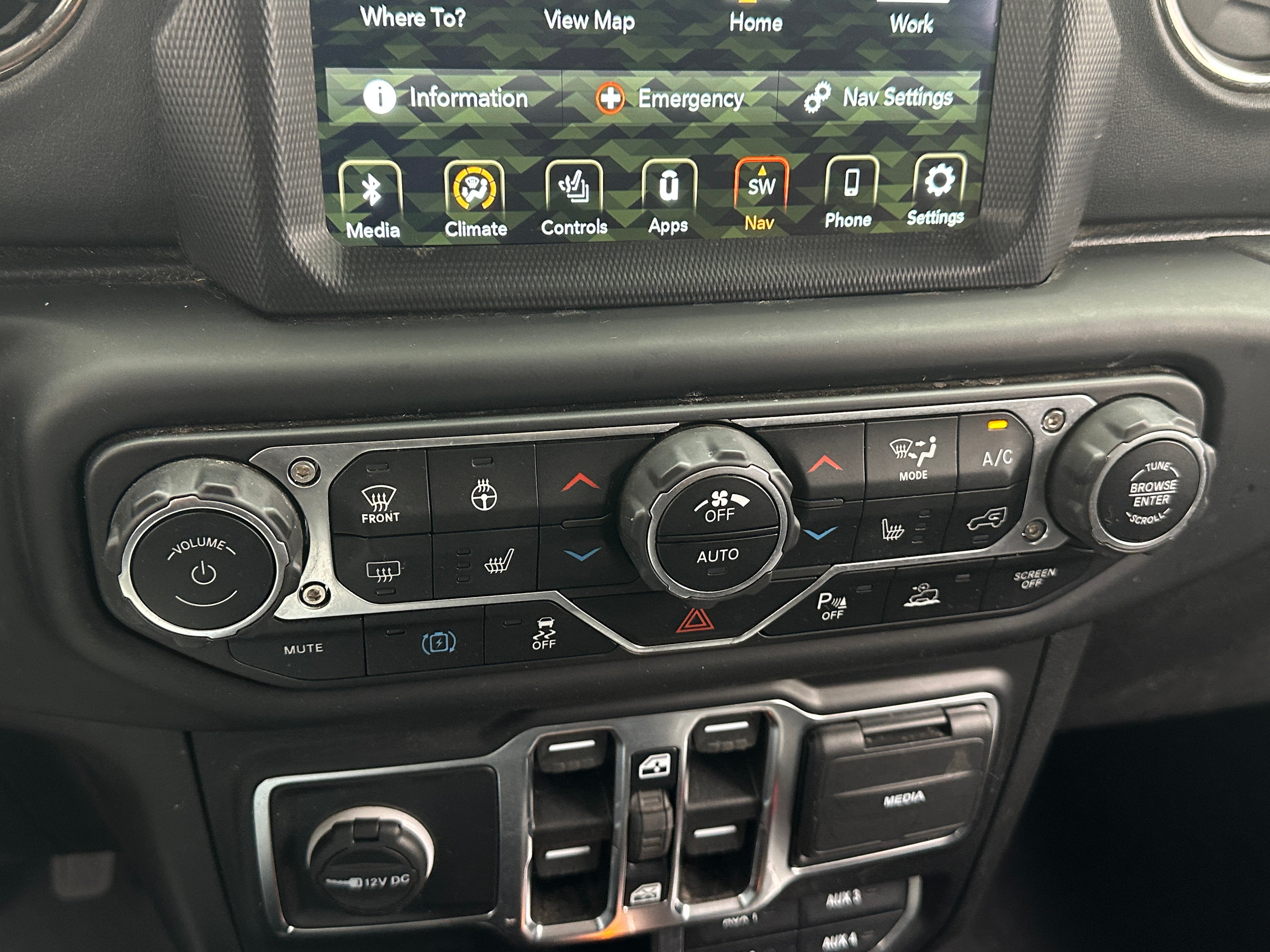 2021 Jeep Wrangler Unlimited Altitude 3
