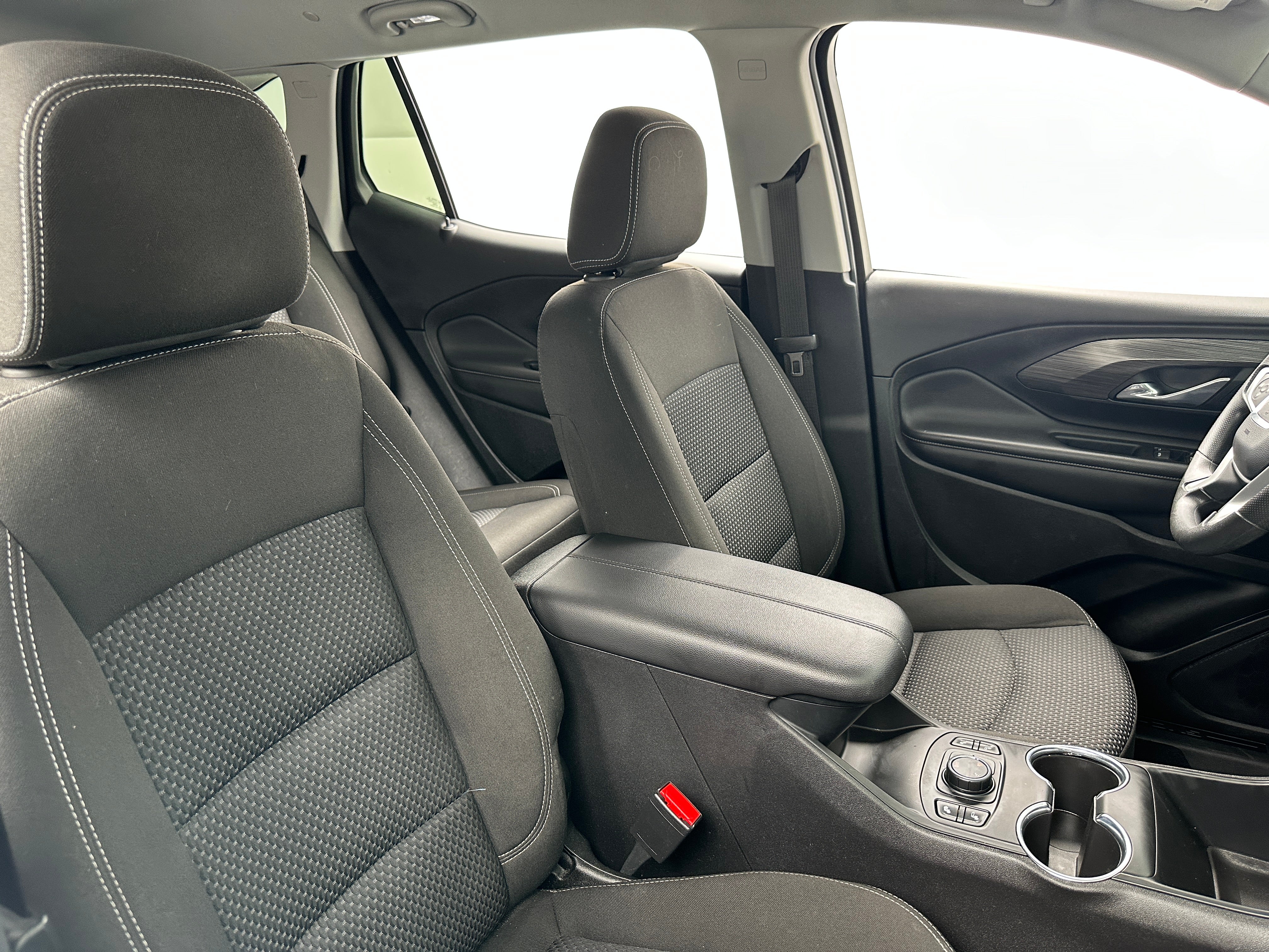 2023 GMC Terrain SLE 2