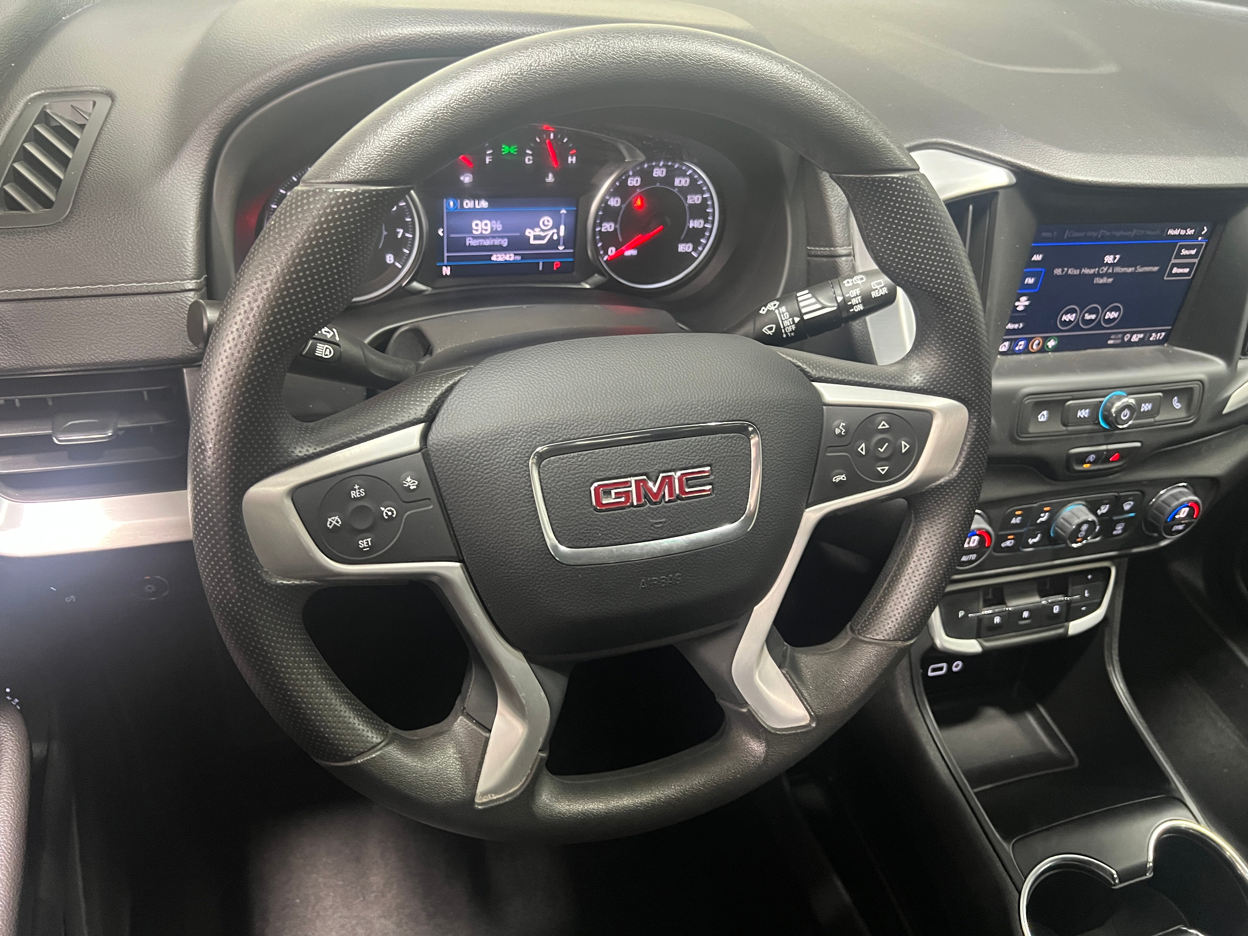 2023 GMC Terrain SLE 5