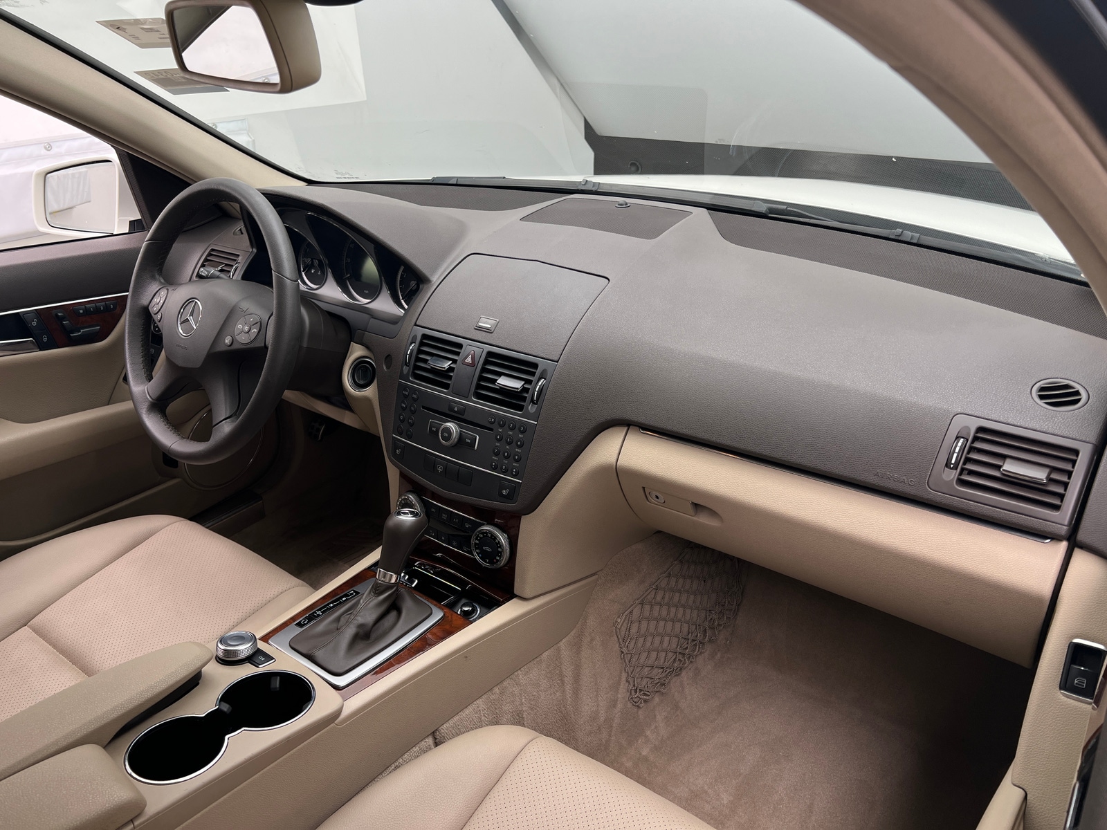 Thumbnail: 2011 Mercedes-Benz C-Class - 2