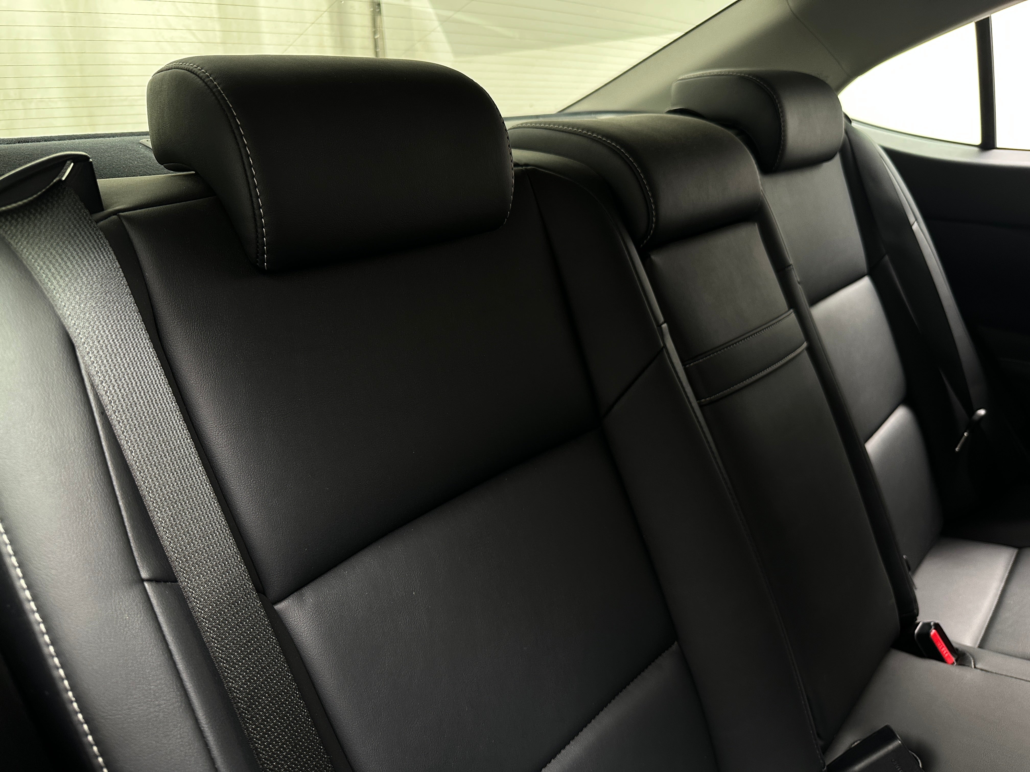 2013 Lexus ES Hybrid 300h 5