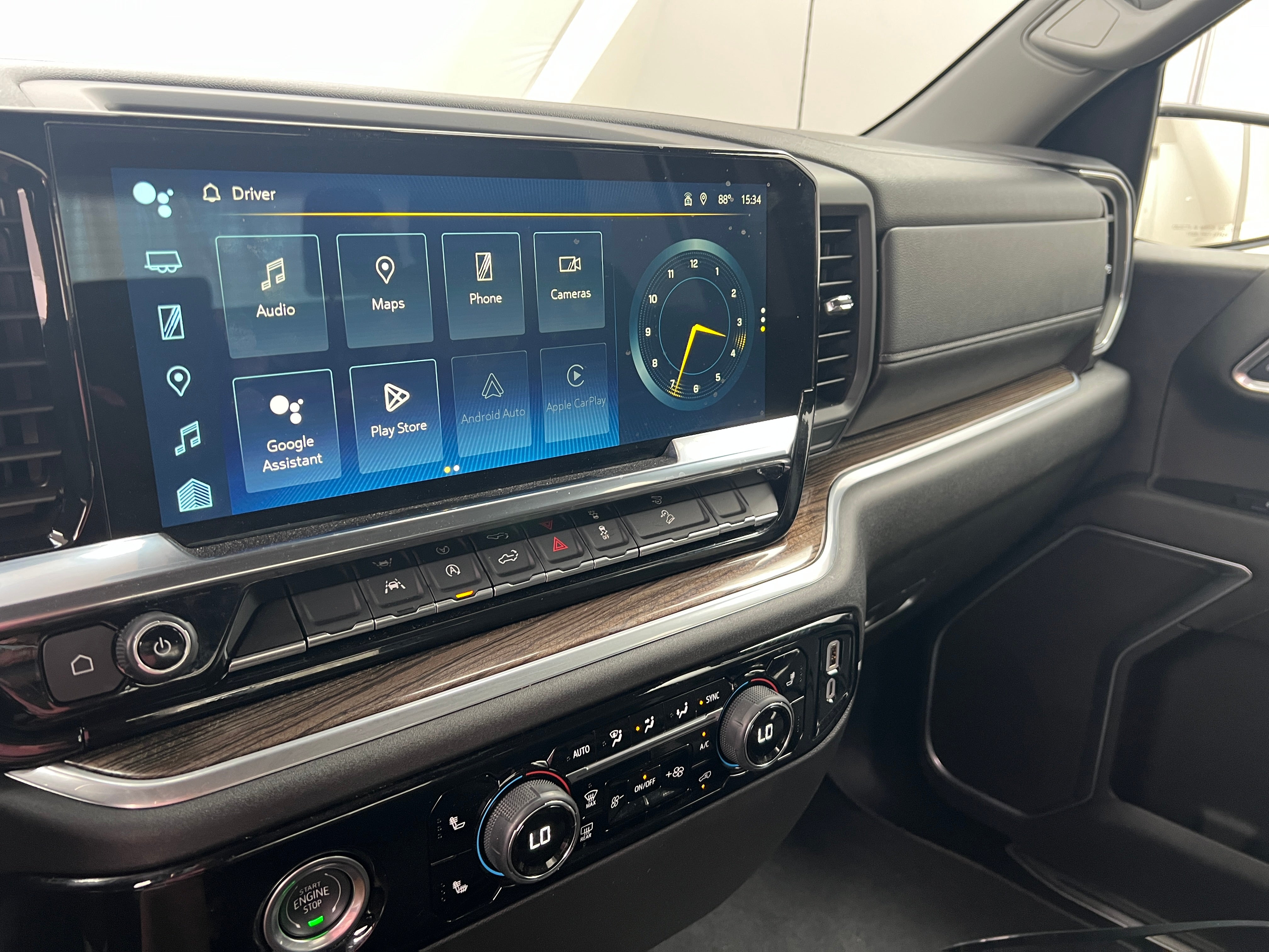 2024 Chevrolet Silverado 1500 RST 4